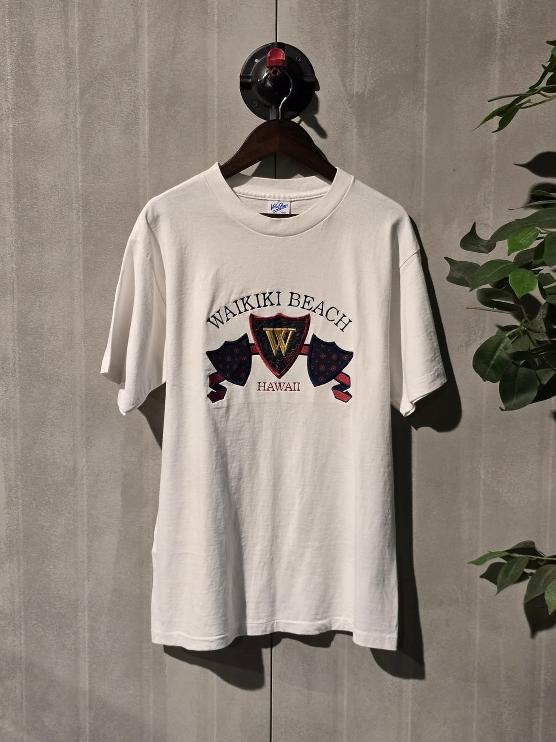 Velva Sheen made in USA 와이키키 비치 자수 티셔츠 상품이미지1