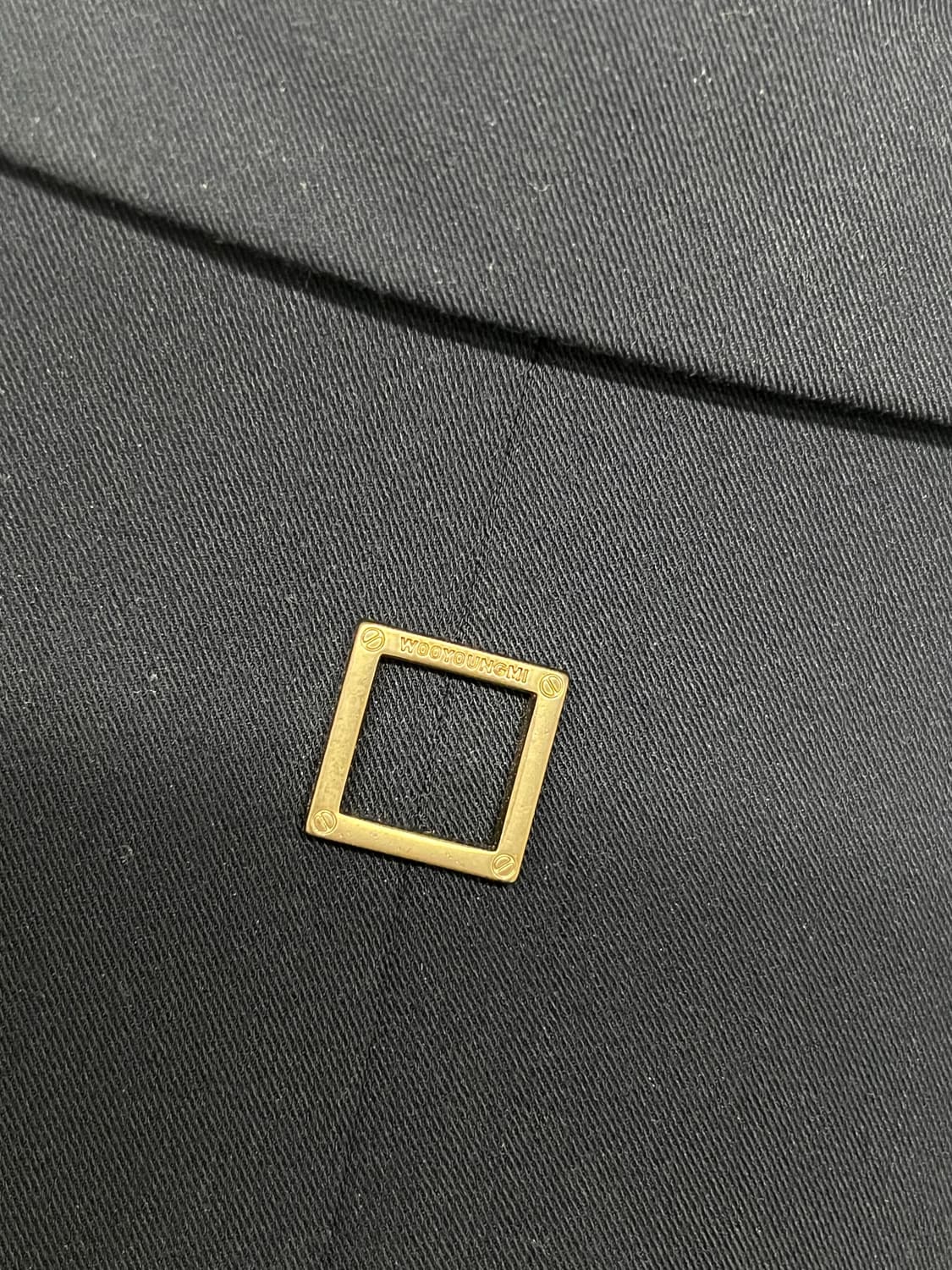 우영미 턴업 블레이져 블랙 46사이즈 상품이미지3