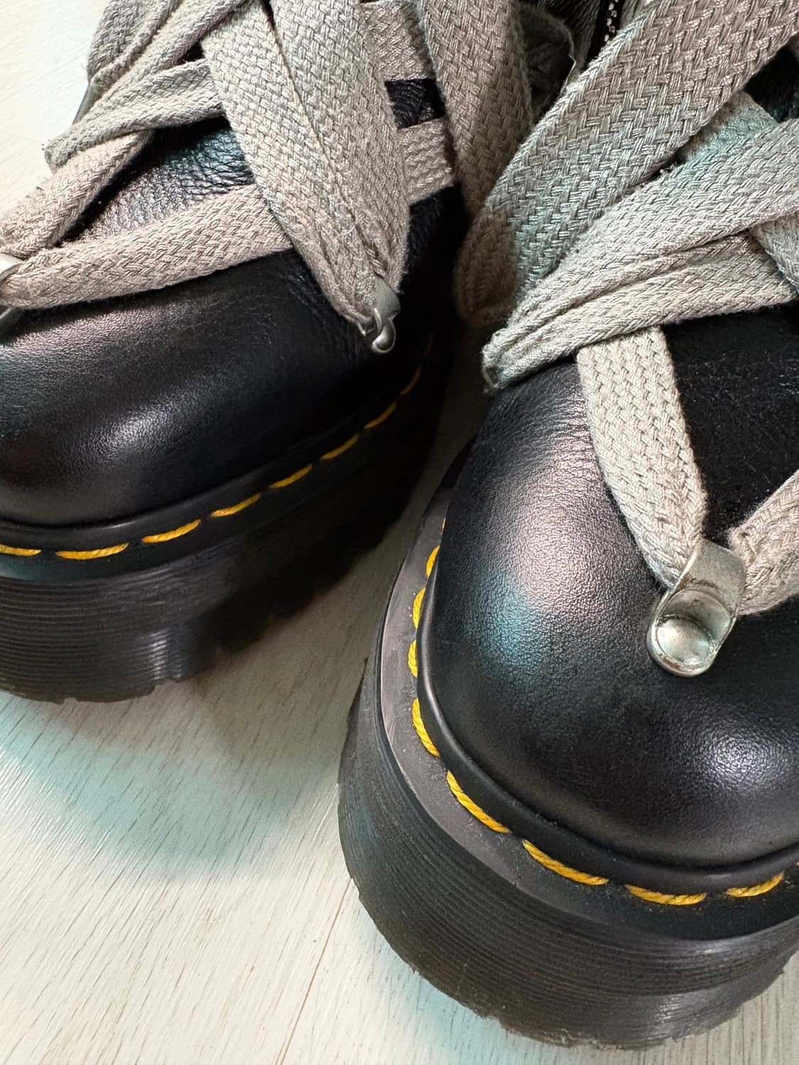 닥터마틴 x 릭 오웬스 1460 RO 레더 레이스 업 플랫폼 부츠 블랙  상품이미지3