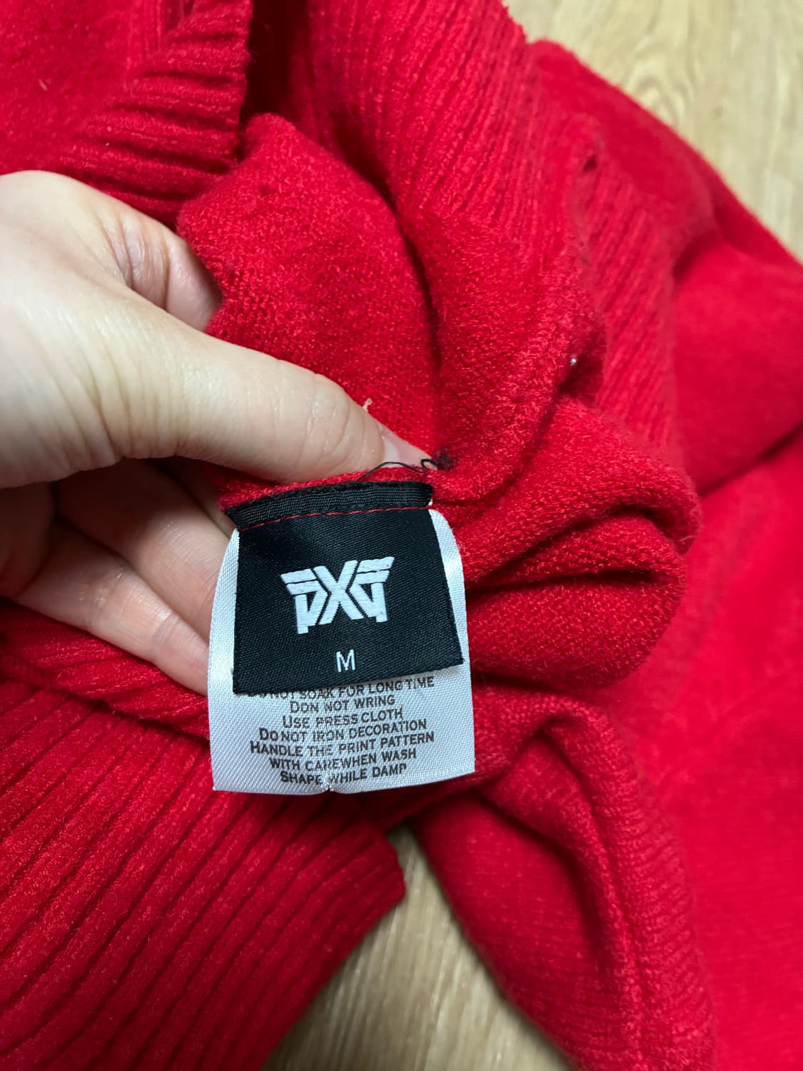 PXG 레드 터틀넥 니트 M 상품이미지3