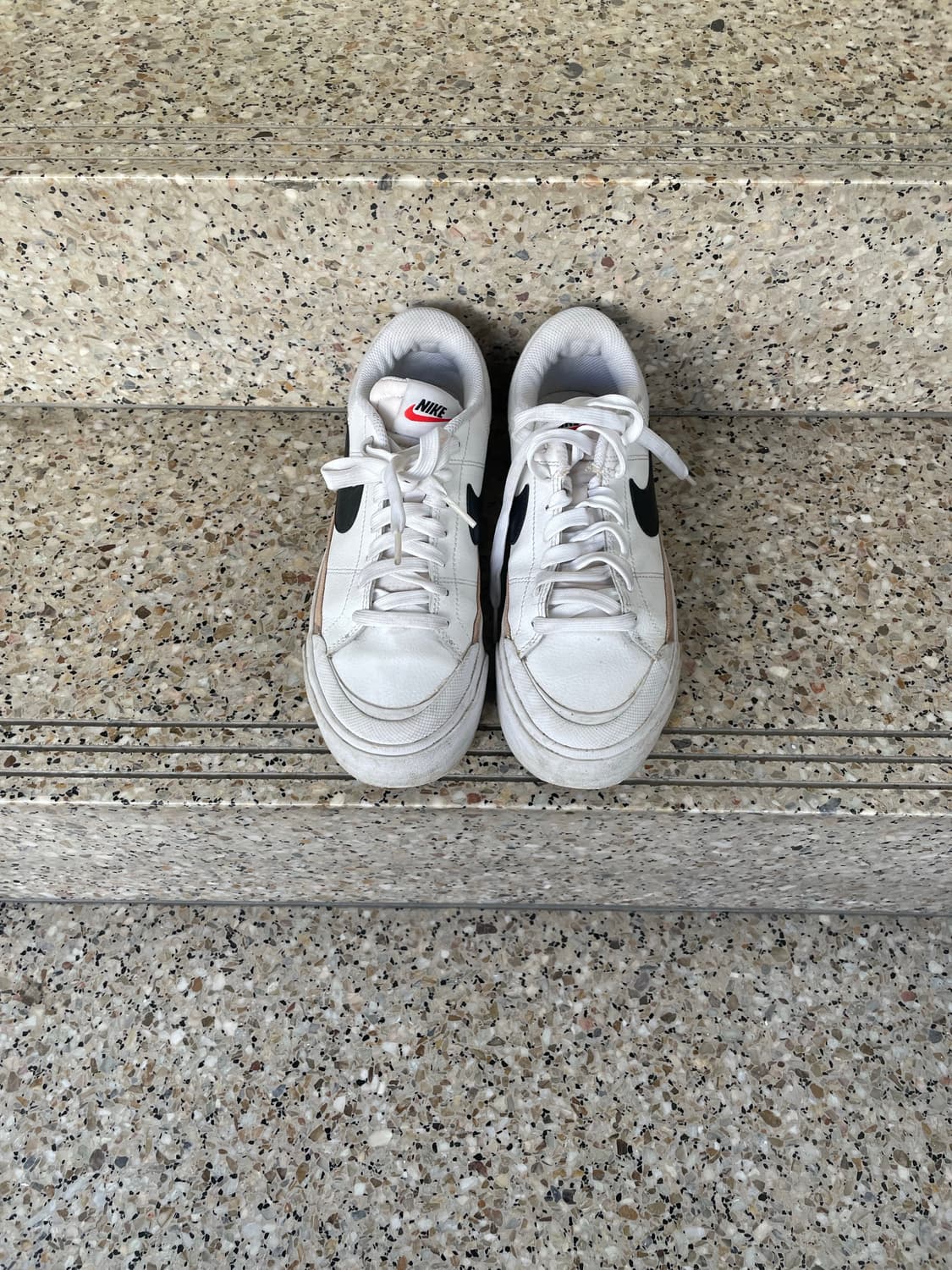 nike sneakers 상품이미지2