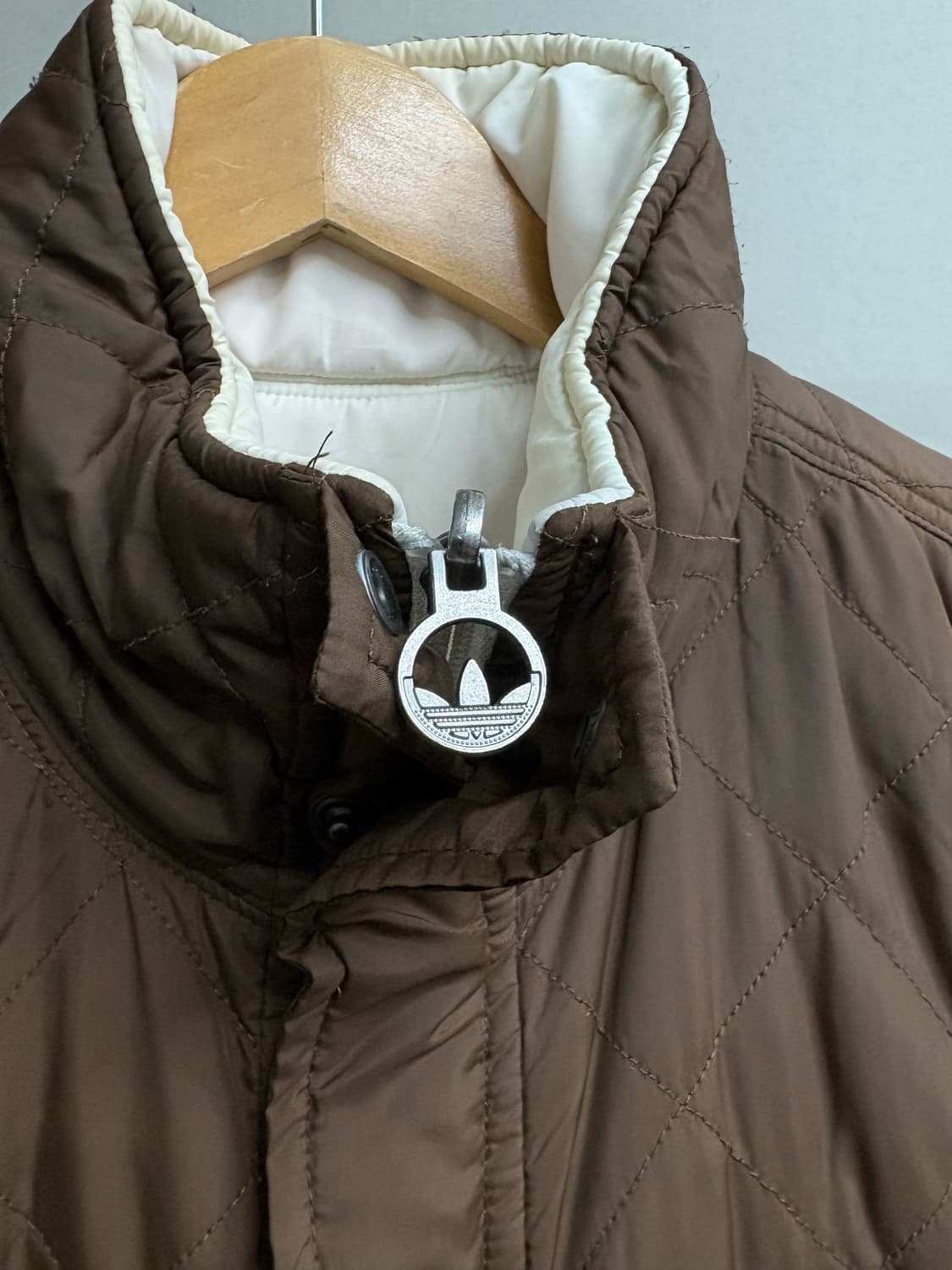 아디다스00s 초코 브라운 리버시블 패딩조끼 상품이미지4
