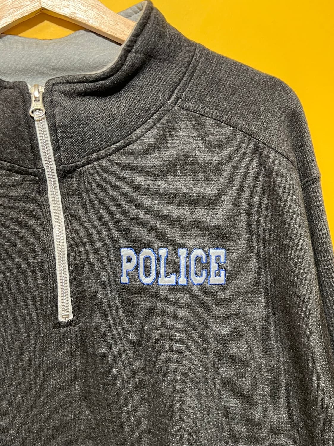 [XL] Pennant 하프집업 아노락 POLICE 맨투맨 상품이미지2