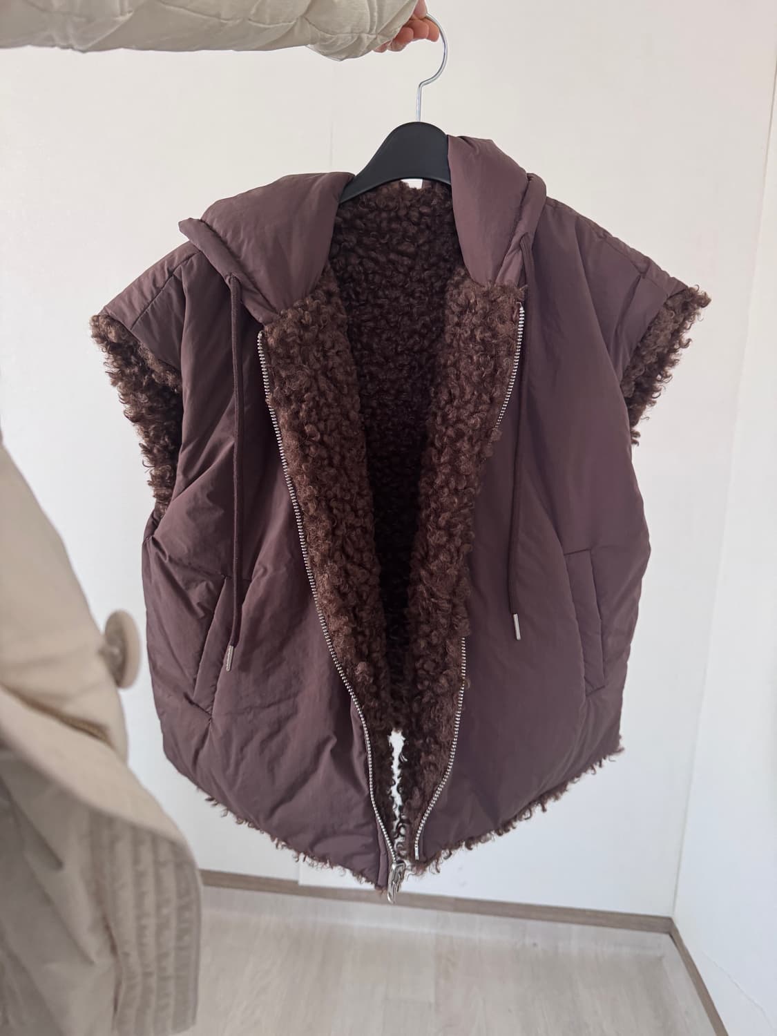 양면 뽀글 패딩 조끼  상품이미지1