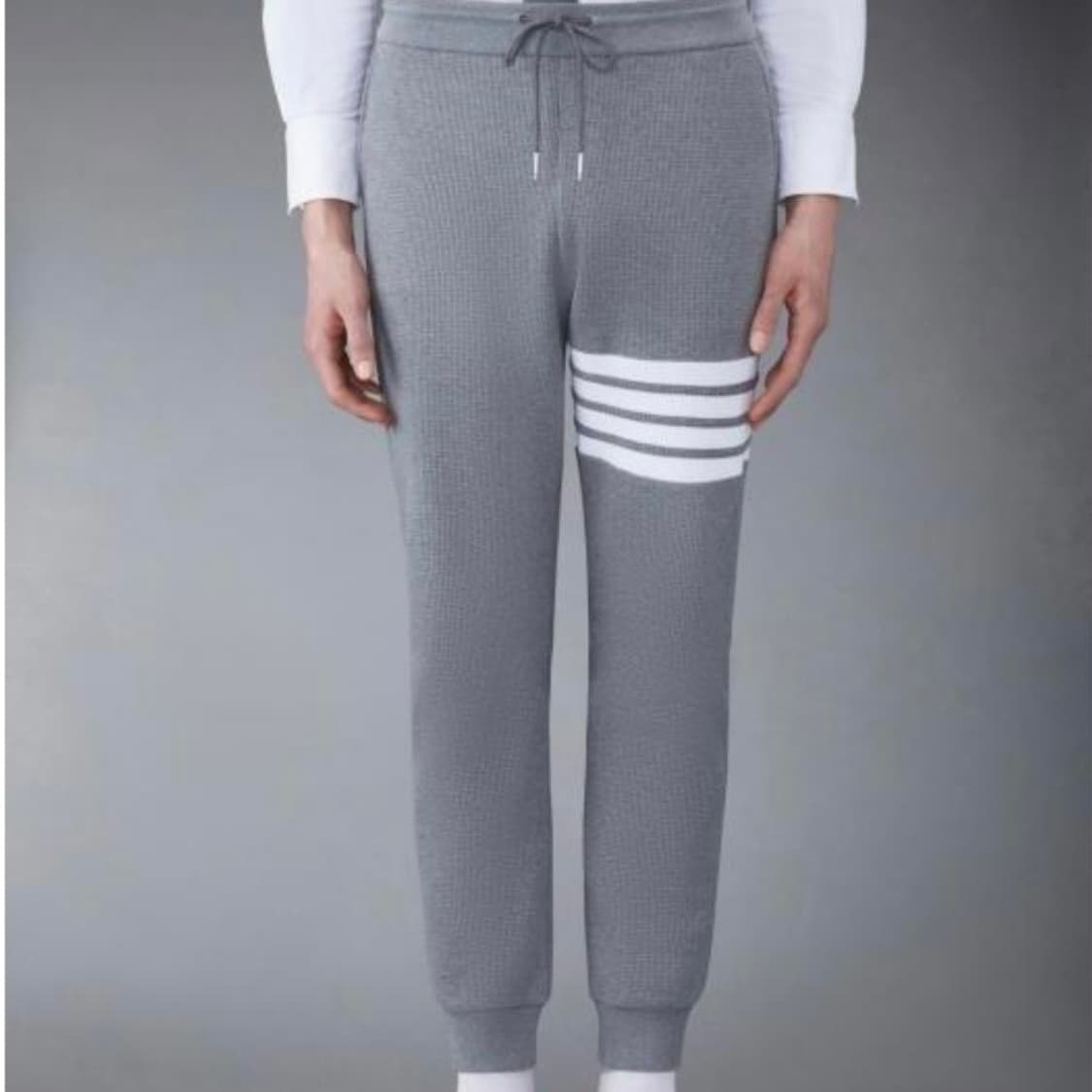 [미사용/2] 톰브라운 사선완장 와플 트레이닝 조거팬츠 바지 그레이 상품이미지9