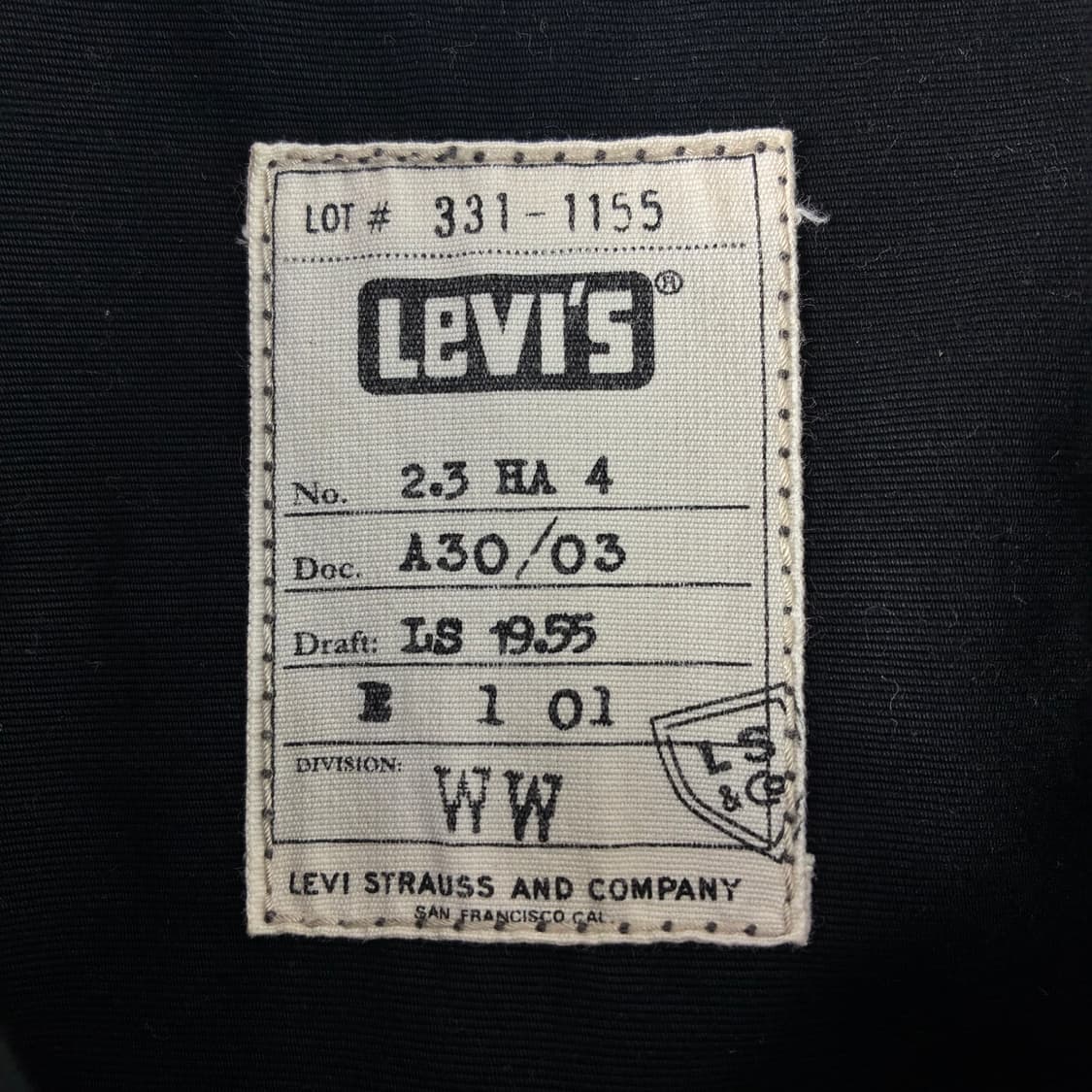 Levi's  리바이스 센터포켓 스티치 블랙 데님자켓  상품이미지8