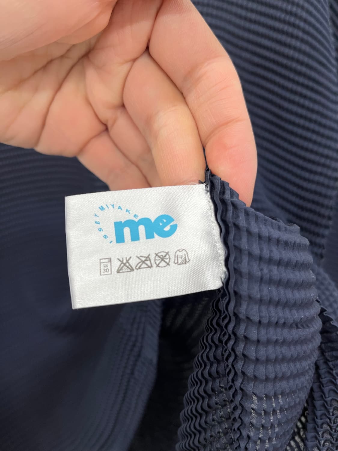 me ISSEY MIYAKE pleats long sleeve 상품이미지5