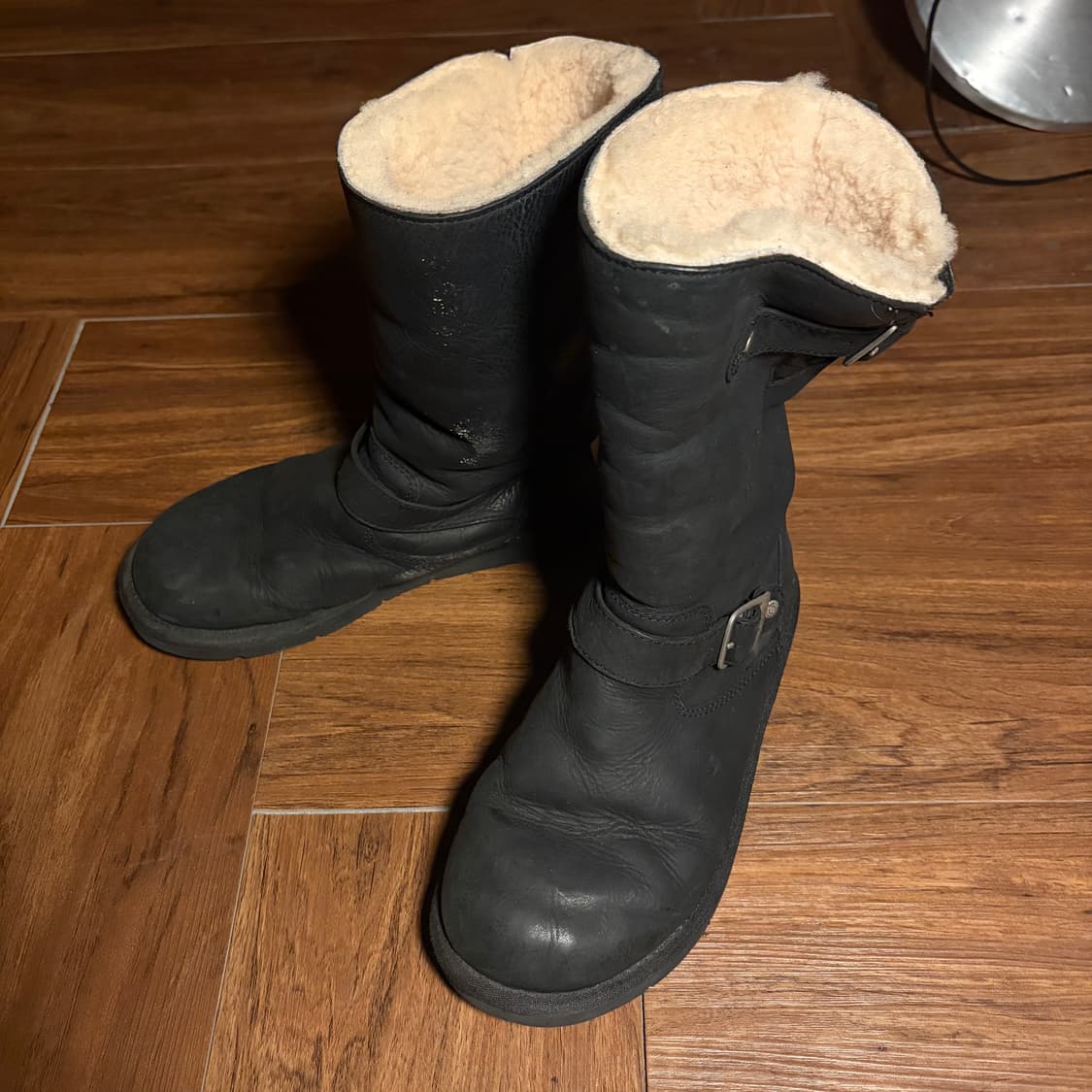 UGG Engineer Boots Black Suede 240 상품이미지4