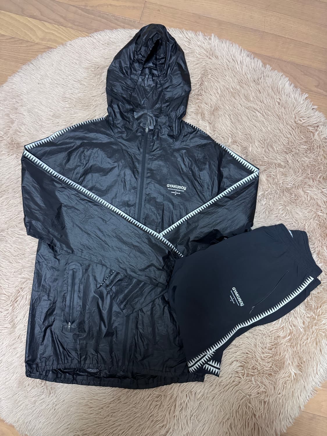 나이키 갸쿠소우 gyakusou 러닝 바람막이 셋업 상품이미지1