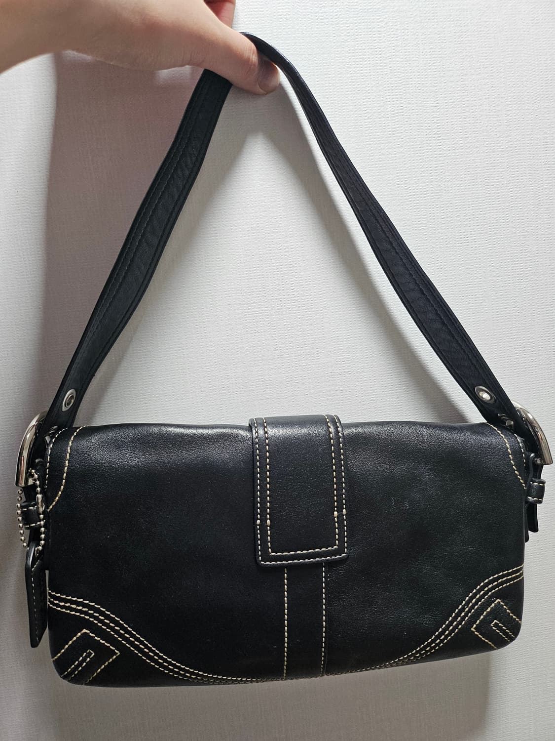 코치 버클 빈티지 숄더백 상품이미지5