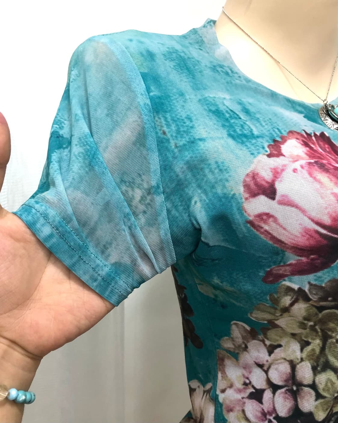 watercolor floral pattern deep mint top  상품이미지5