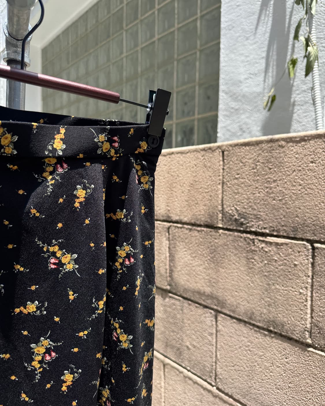 VINTAGE BLACK FLORAL MINI SKIRT 상품이미지2