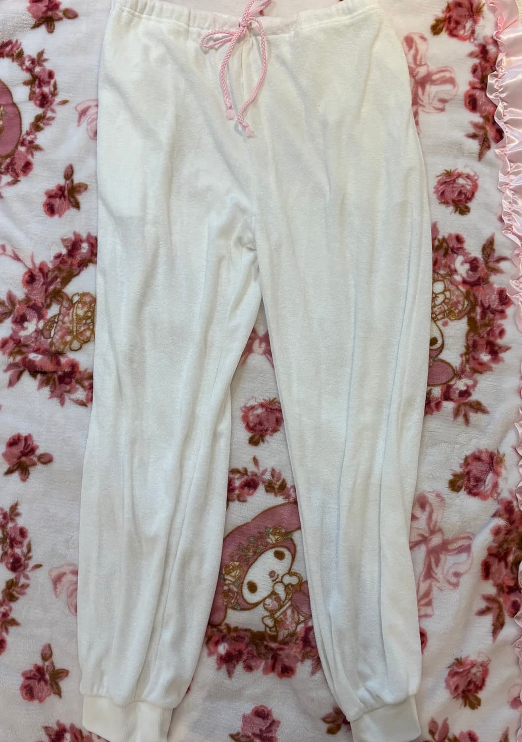 디즈니 마리 생화이트 트레이닝복 셋업 상품이미지3