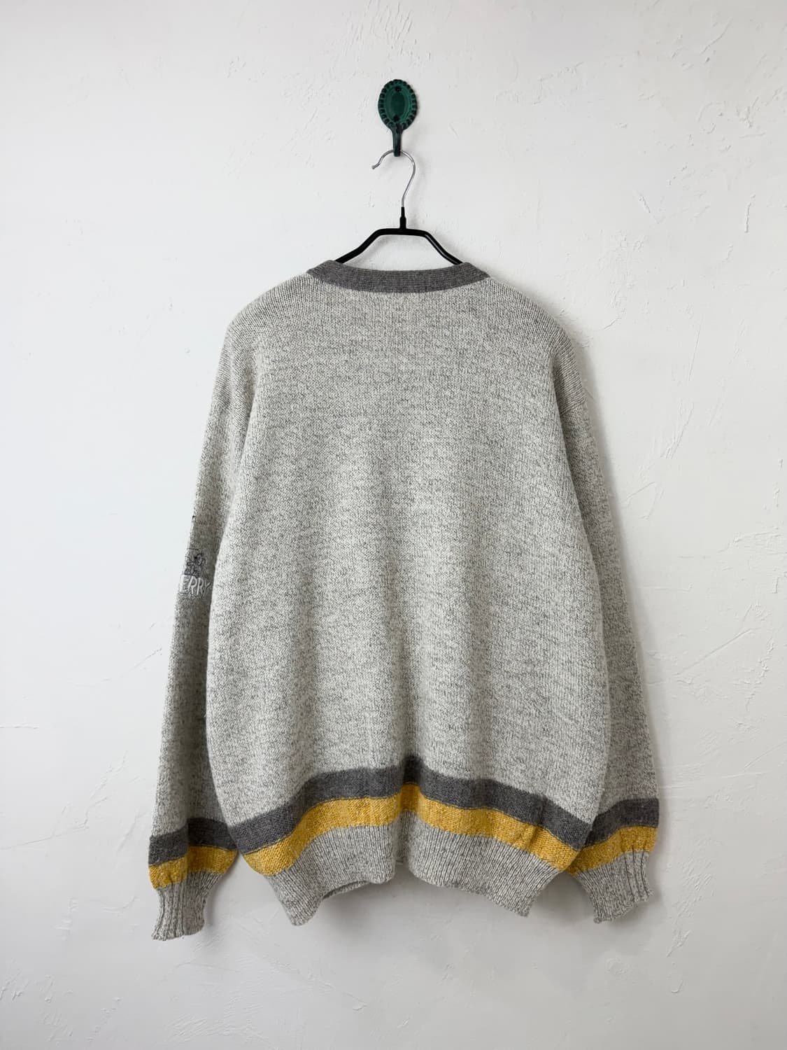 1995 아이스버그 x 톰&제리 울 니트 가디건 상품이미지4