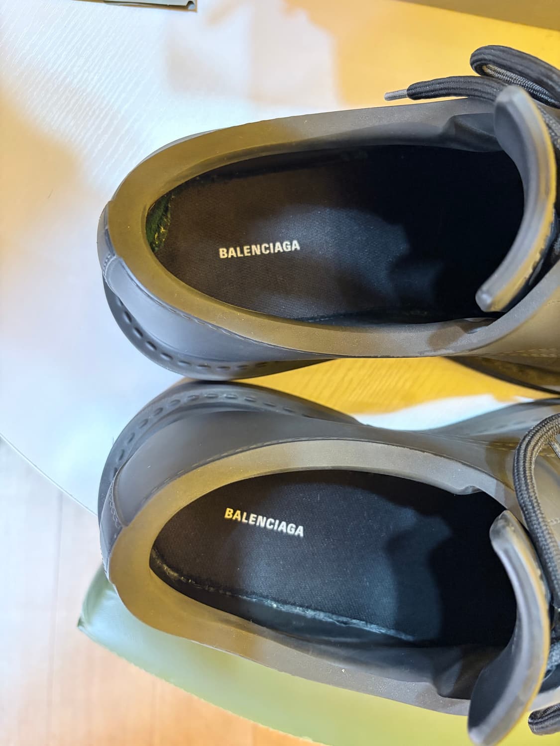 발렌시아가 스테로이드 더비 40 상품이미지4