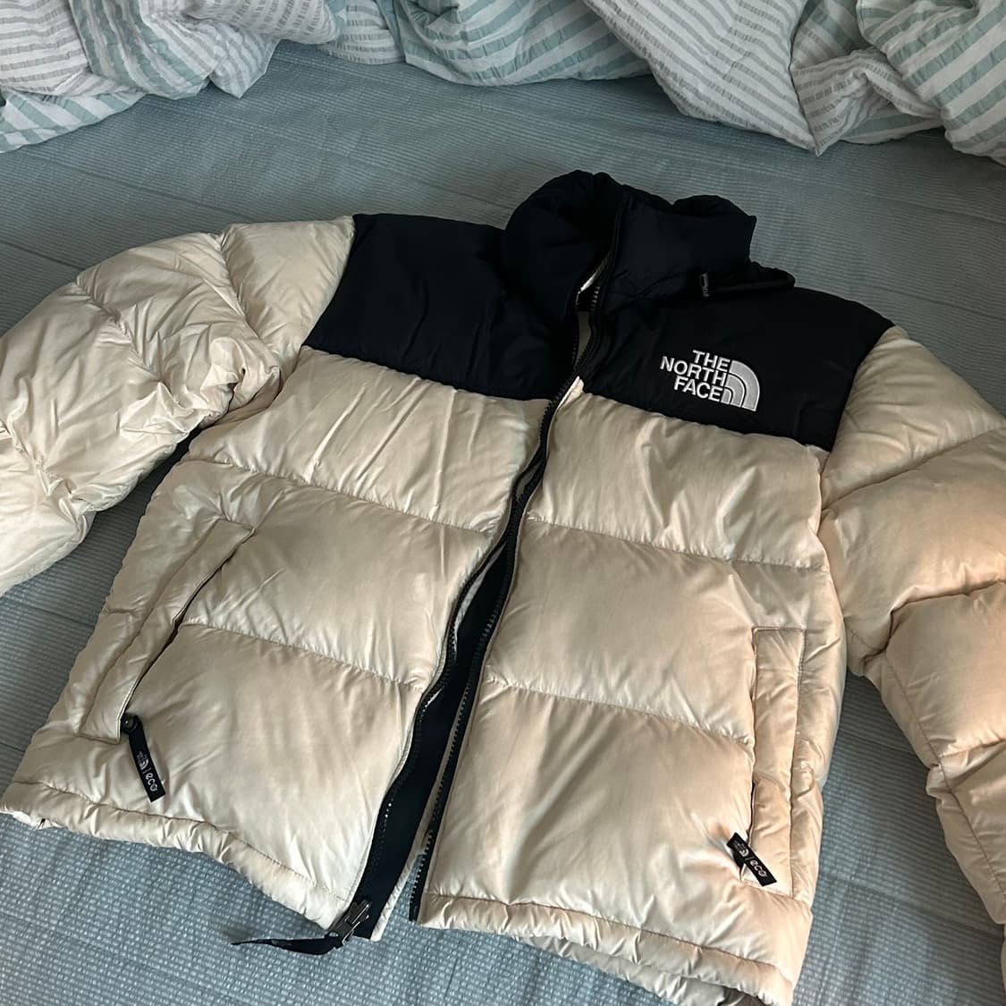 (w) 노스페이스 1996 눕시 L (크림베이지) 상품이미지1