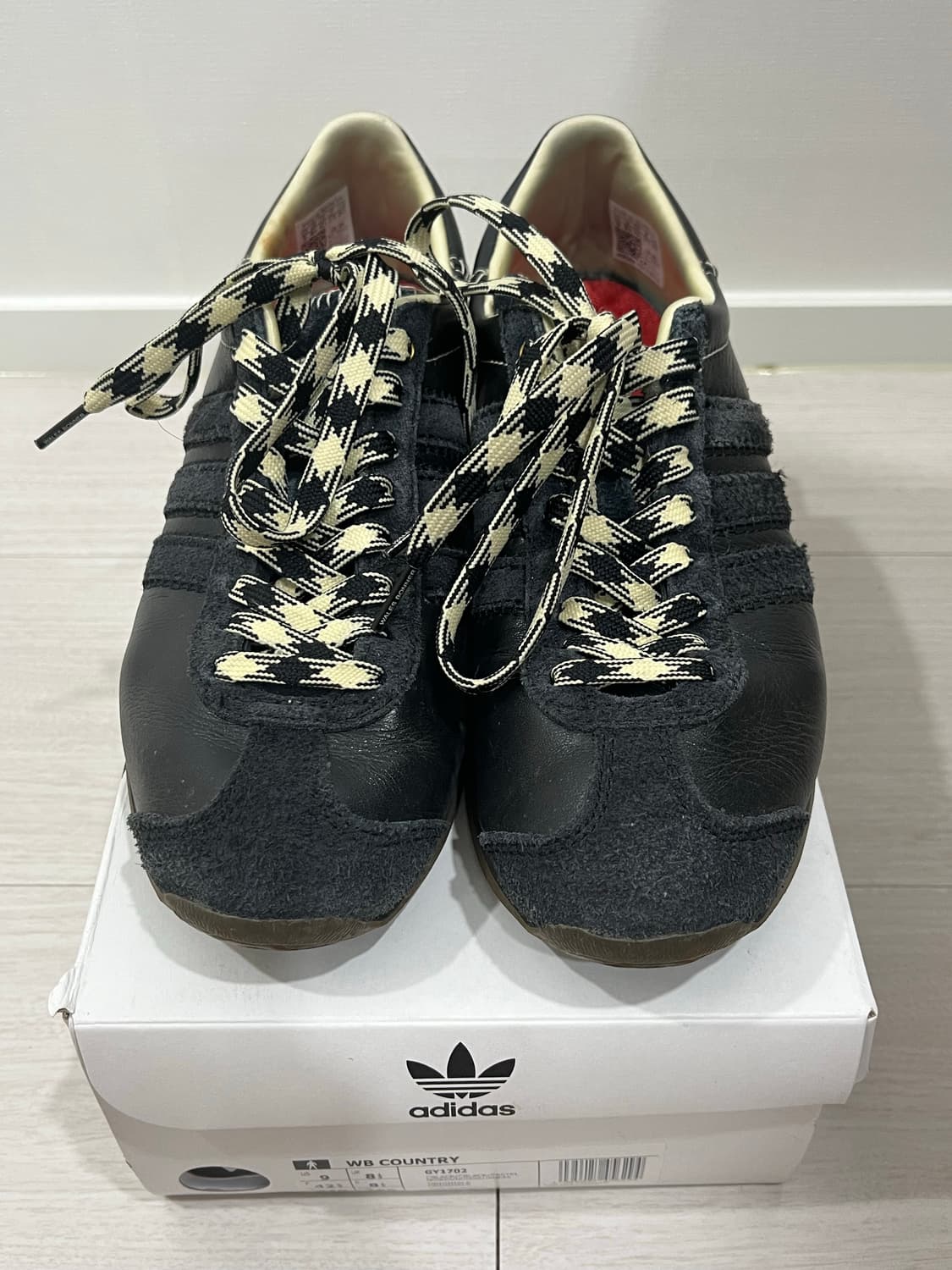 아디다스 x 웨일스 보너 컨트리 코어 블랙 상품이미지2