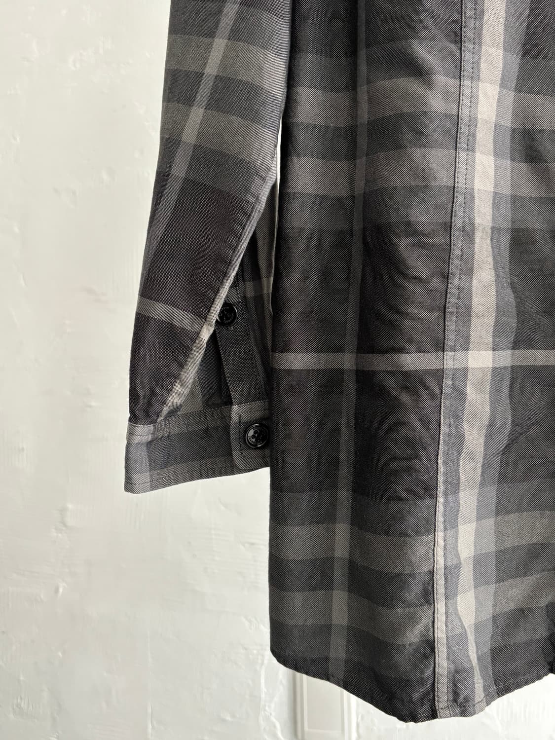 Burberry 버버리 그레이 노바체크 프릴버튼 셔츠 상품이미지4