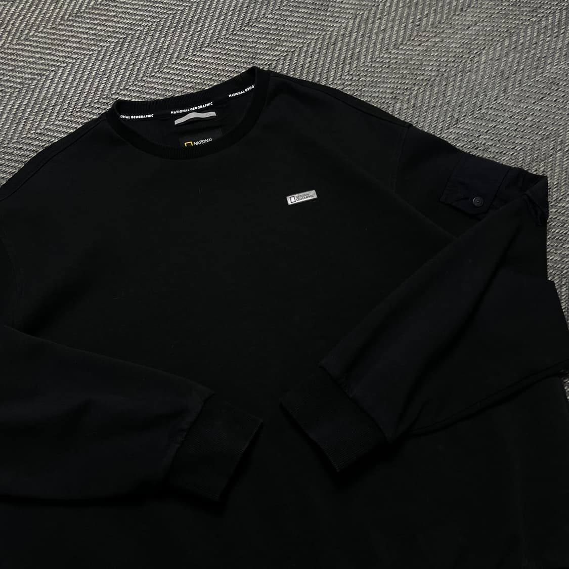 내셔널지오그래픽 박시핏 포켓 맨투맨y 5307 상품이미지3