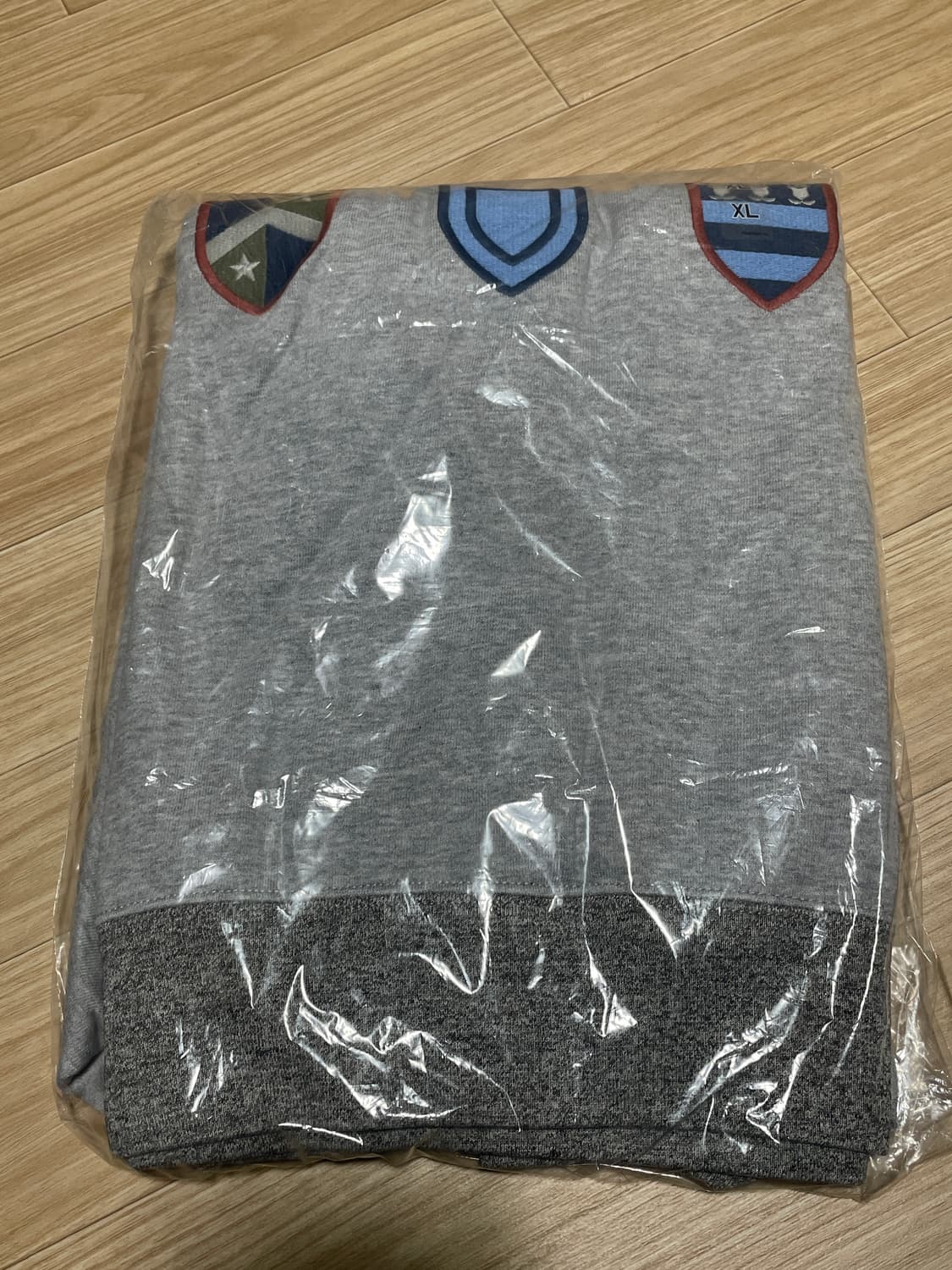 새제품) XL 유니클로 JW앤더슨 맨투맨 그레이 상품이미지7