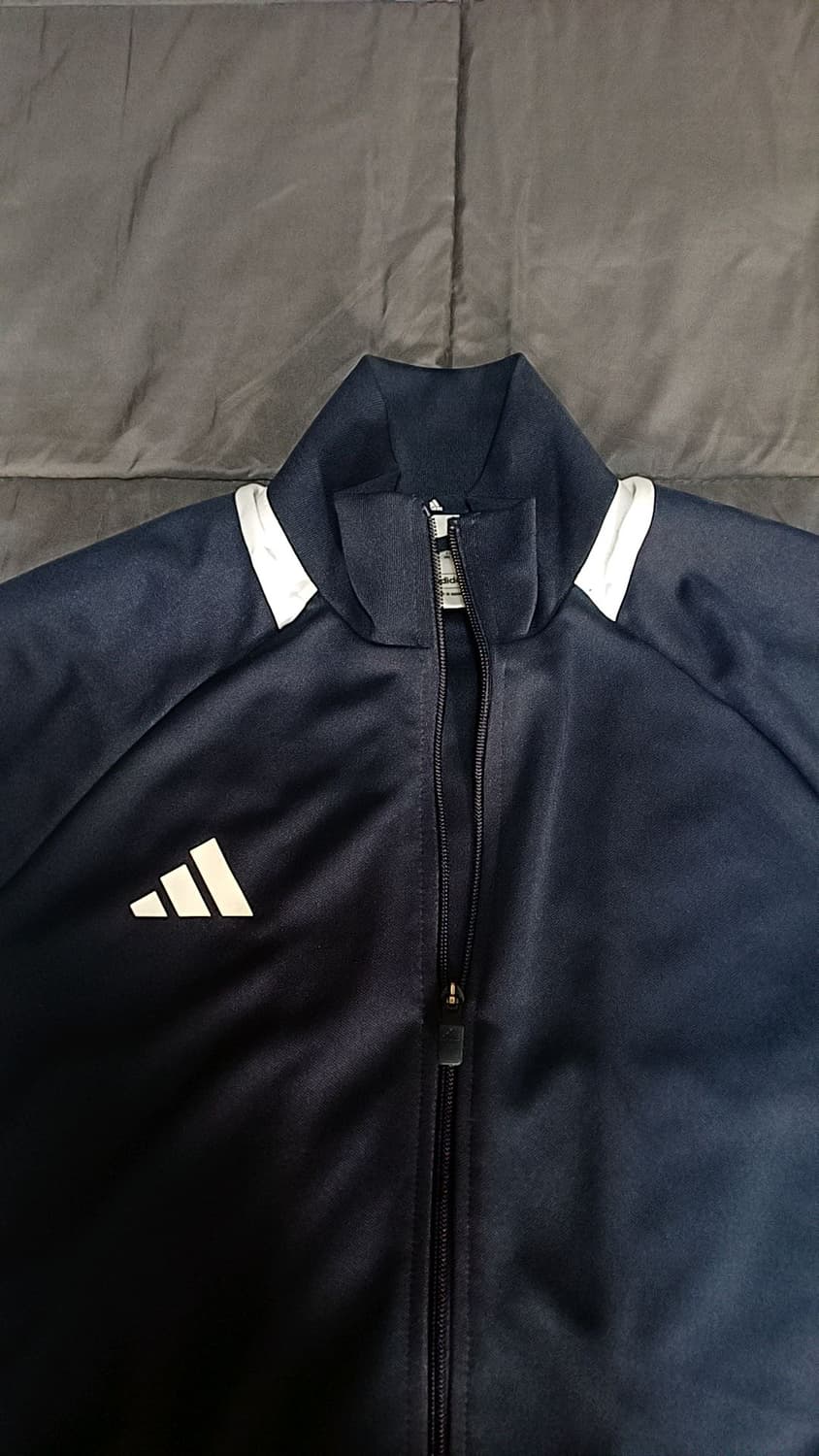 아디다스 얇은저지 105 가슴57 기장70 상품이미지2