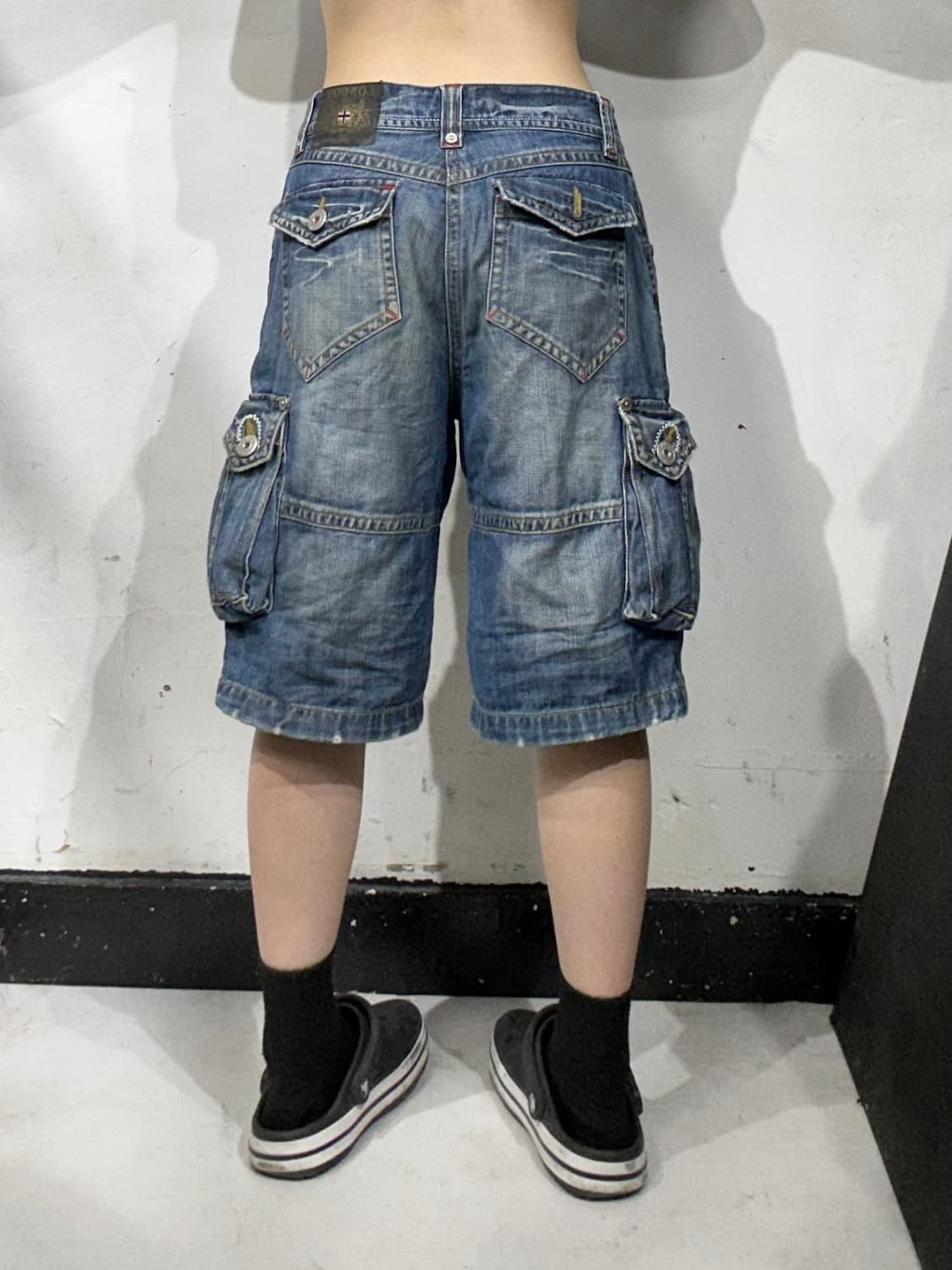 90s 빈티지 중청 포켓 디테일 데님 청 카고 버뮤다 와이드 반바지  상품이미지3