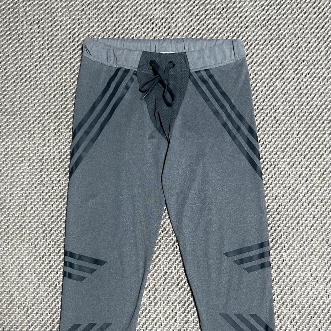 [L] adidas 아디다스 x 화이트 마운티니어링 콜라보 레깅스 상품이미지2