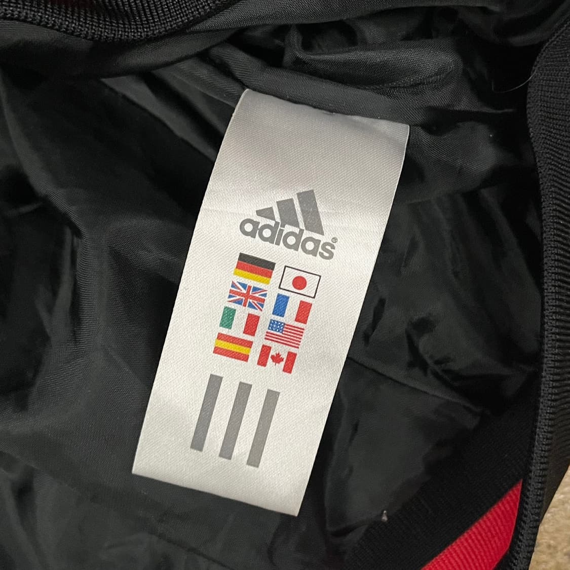 아디다스 검빨 ac밀란 블랙 레드 숏패딩 100 상품이미지6