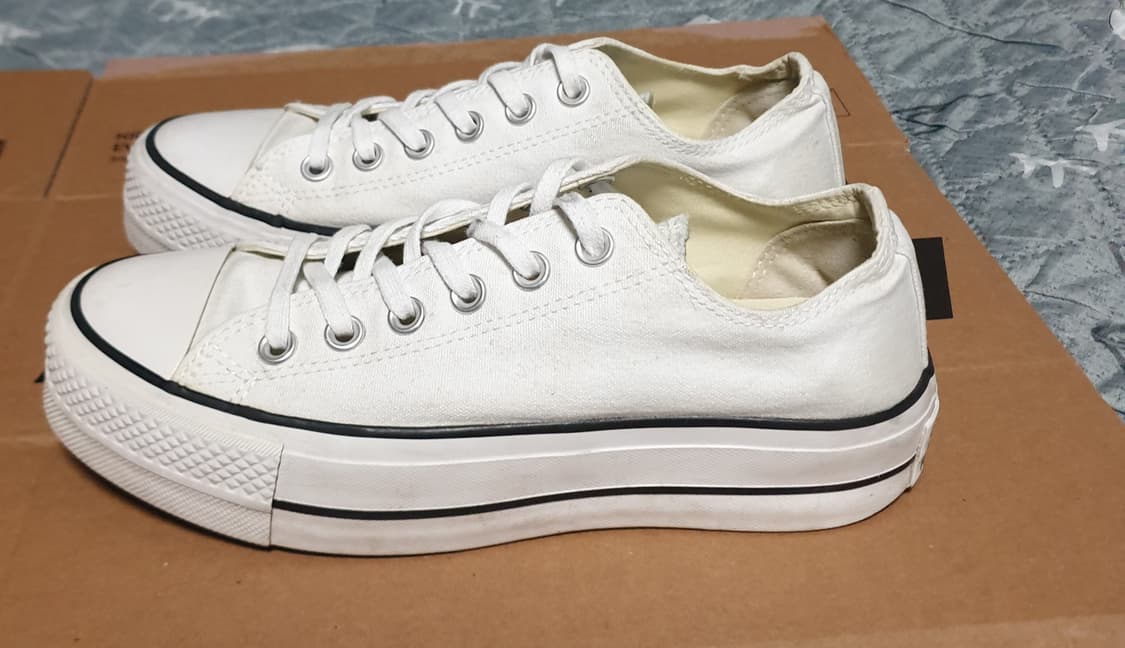 컨버스 척테일러 올스타 플랫폼 로우 스니커즈 (240) 상품이미지3