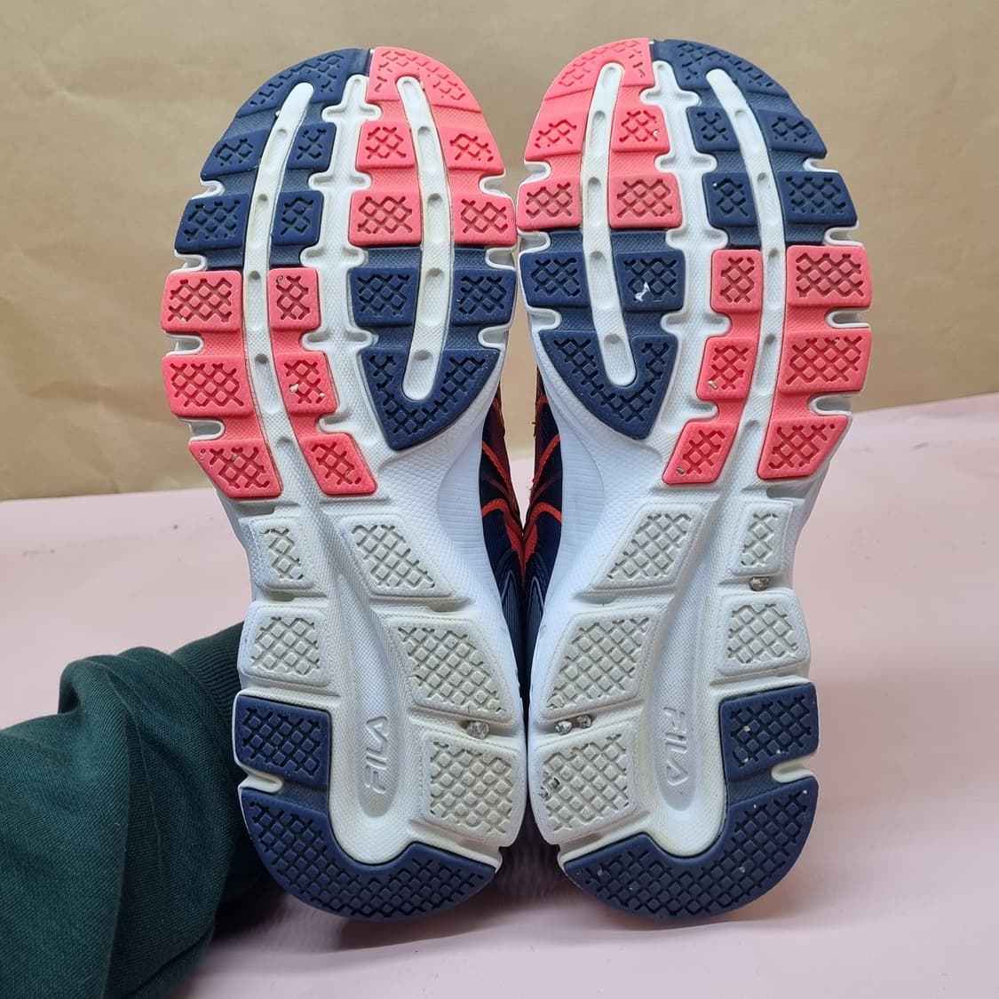 휠라 스텔라레이 여성런닝화235  상품이미지3