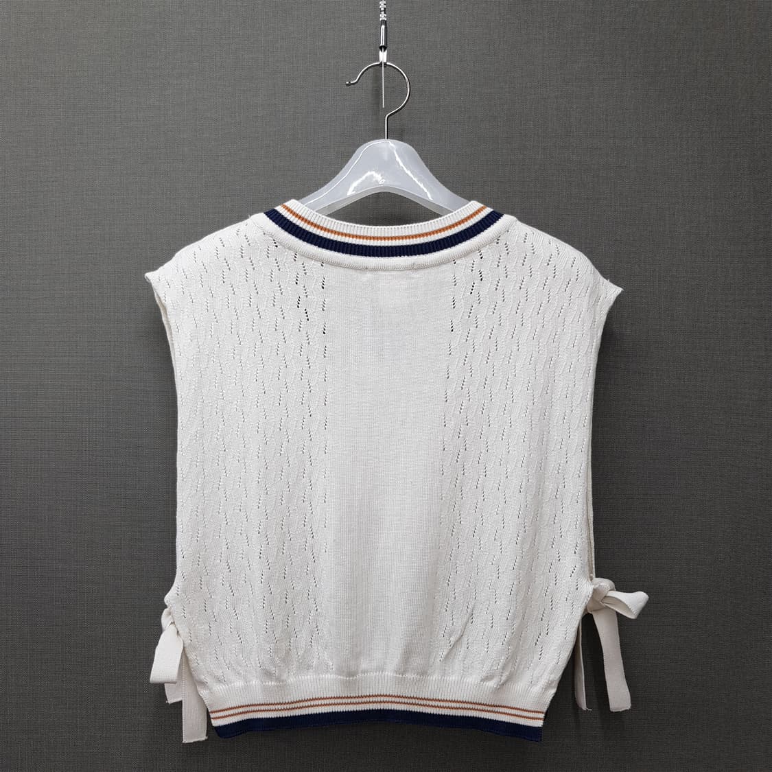 한섬 시스템 2022 트리밍 브이넥 니트 베스트 F사이즈 상품이미지5