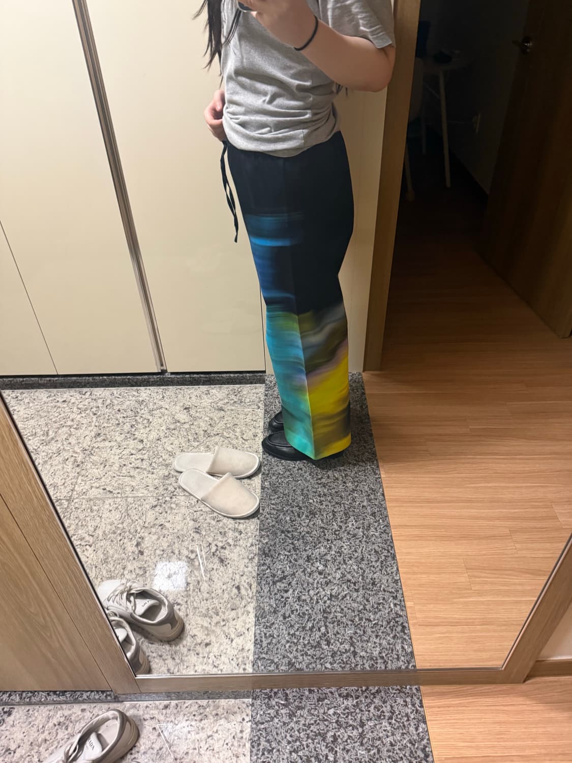 드리스반노튼 새틴팬츠 상품이미지1