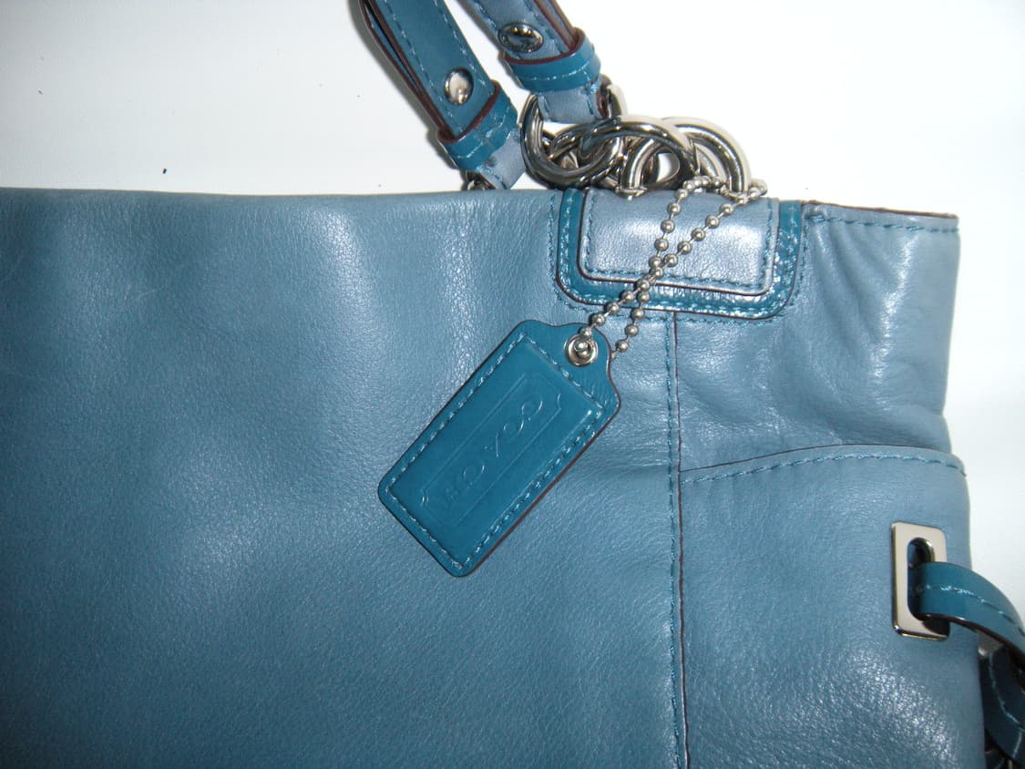 코치 블루 숄더백 상품이미지6