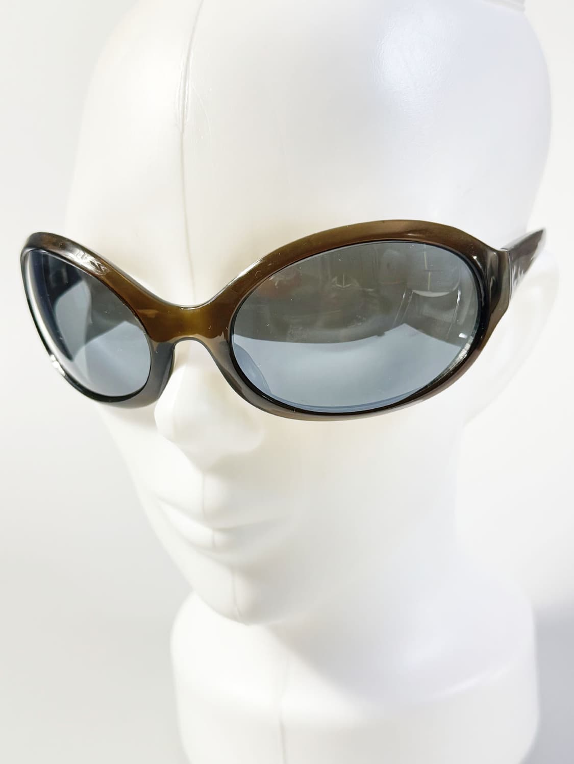 오버사이즈 오벌 볼드 랩어라운드 프레임 빈티지 선글라스 상품이미지8