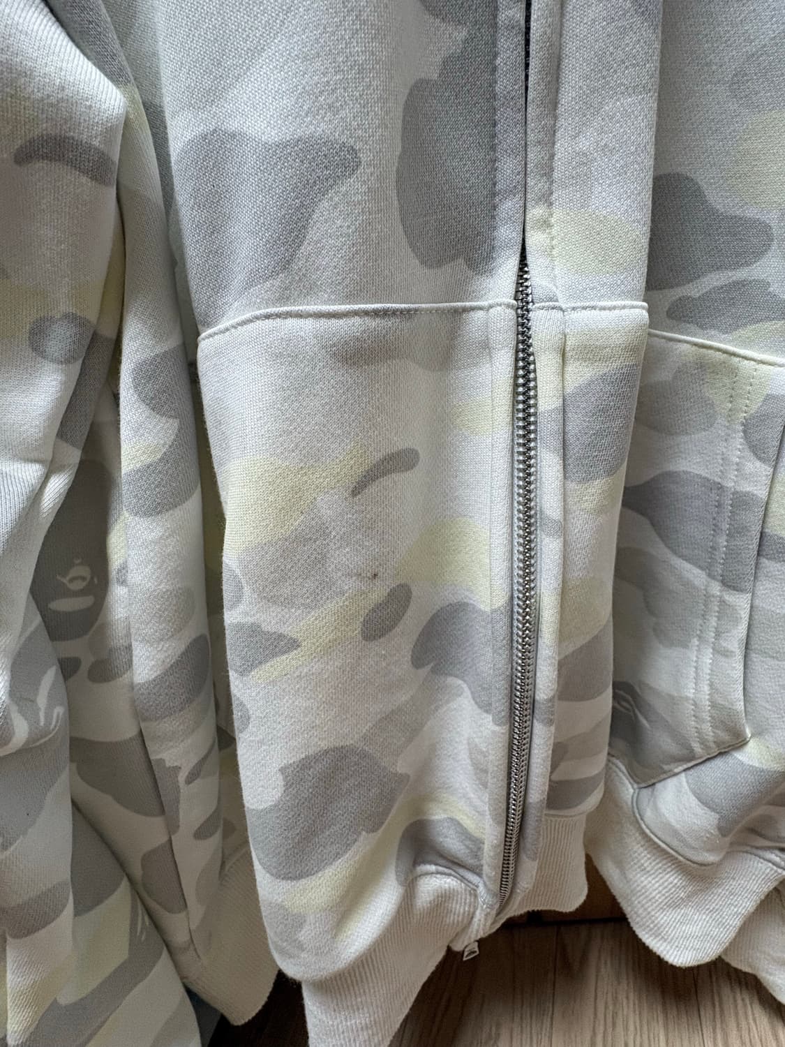 베이프 화이트 카모 풀집 후드 상품이미지5