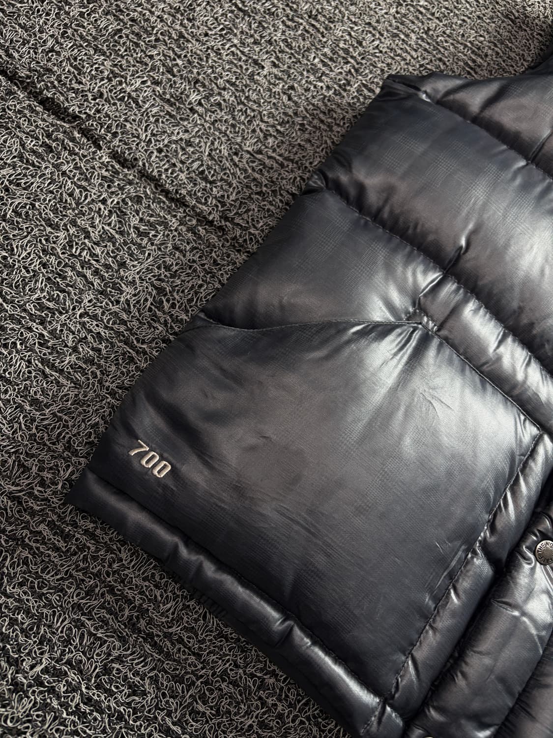 노스페이스 700 레트로 글로시 경량 다운 베스트 3177 상품이미지3