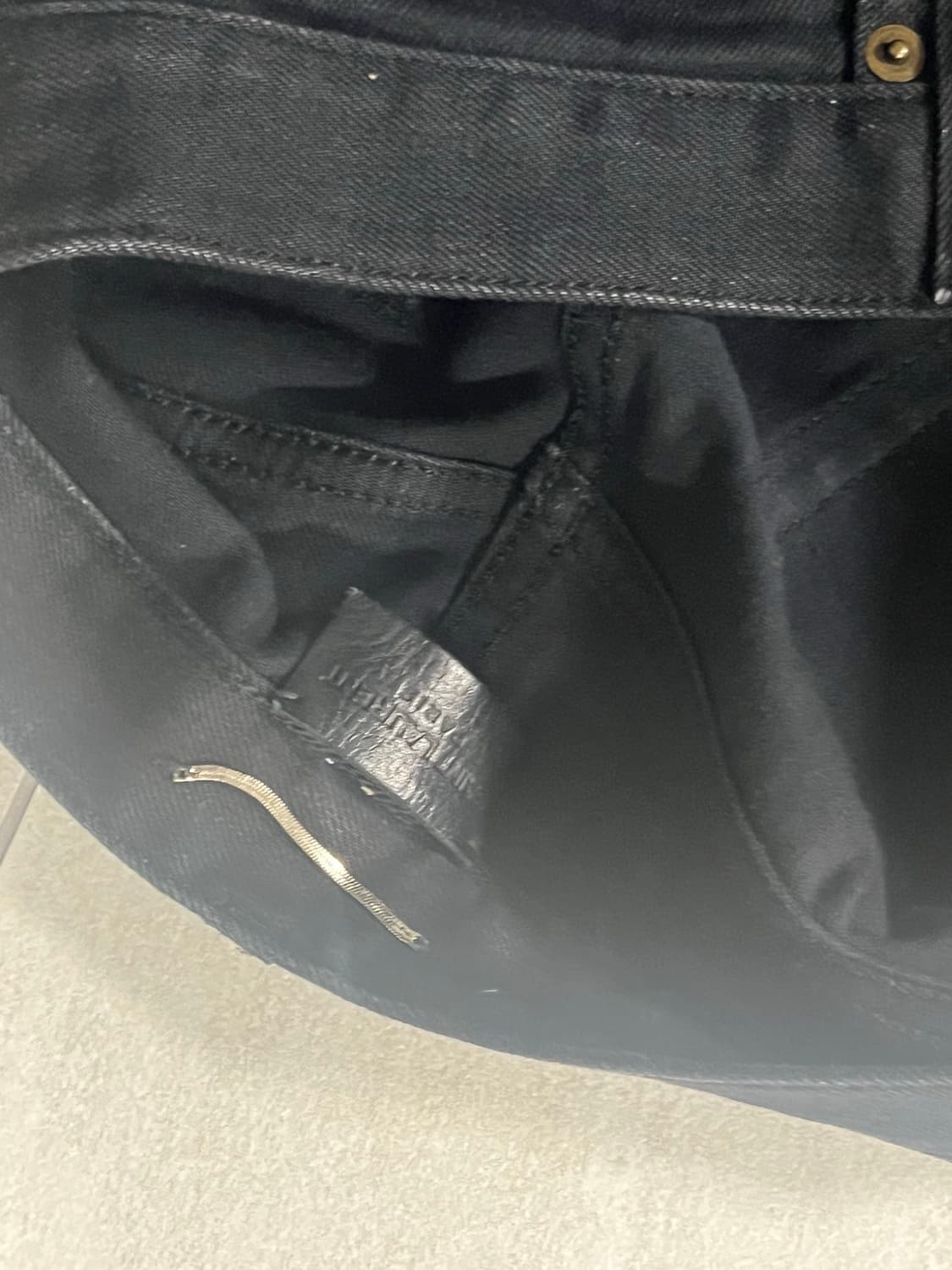 생로랑 디스트로이 쇼츠 28size 상품이미지4