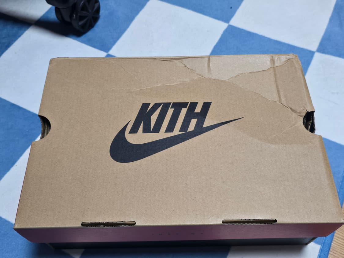 (GS 245) 나이키 x KITH 키스 에어포스 1 블랙 스프러스 팬텀 상품이미지3