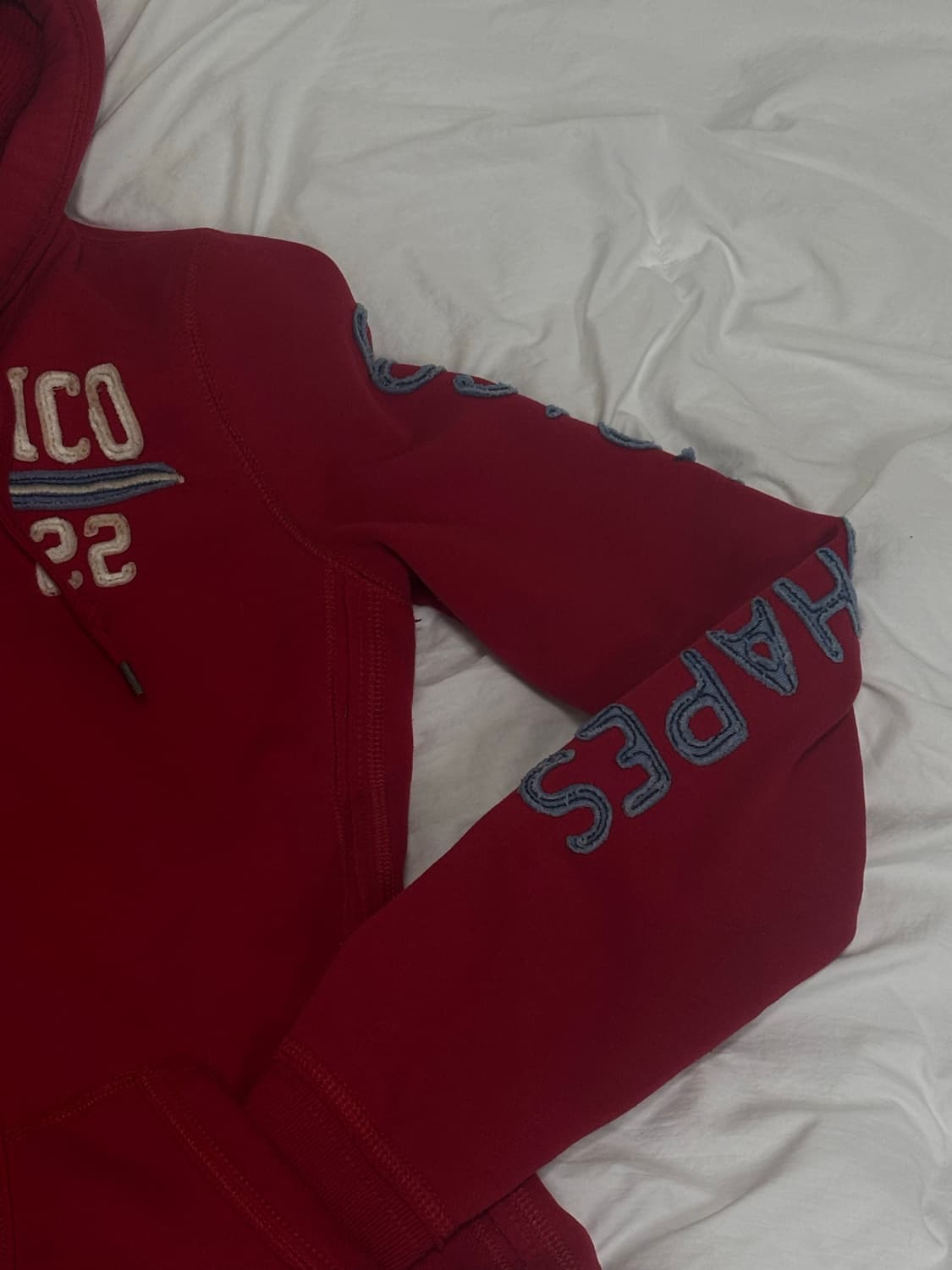 Hollister  레드 후드집업 상품이미지3