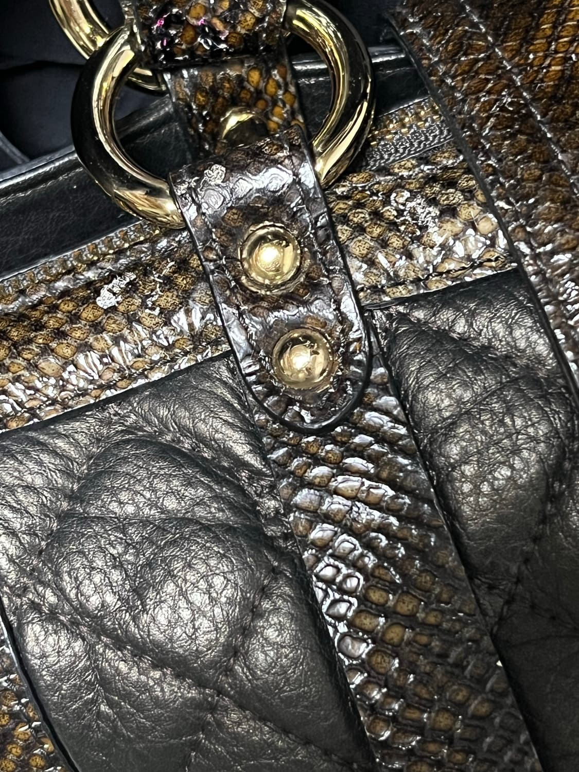 발렌시아가 뱀피 가방 상품이미지2