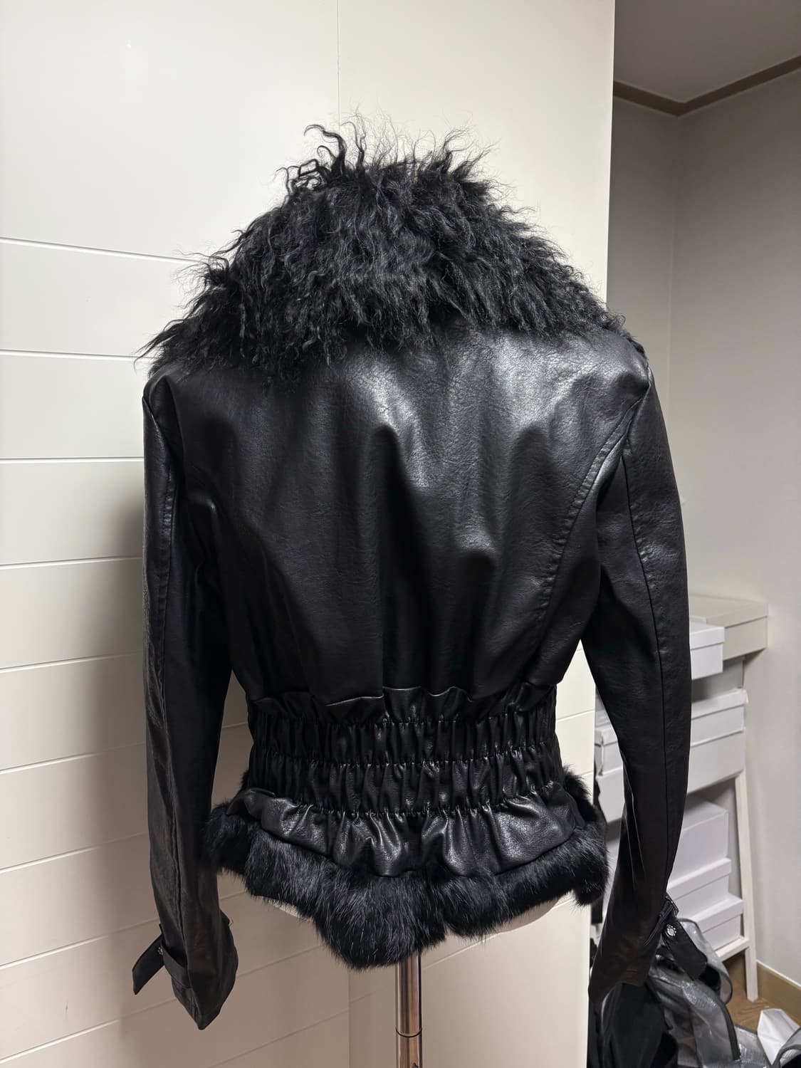 락시크 뽀글이 퍼 레더자켓 상품이미지3