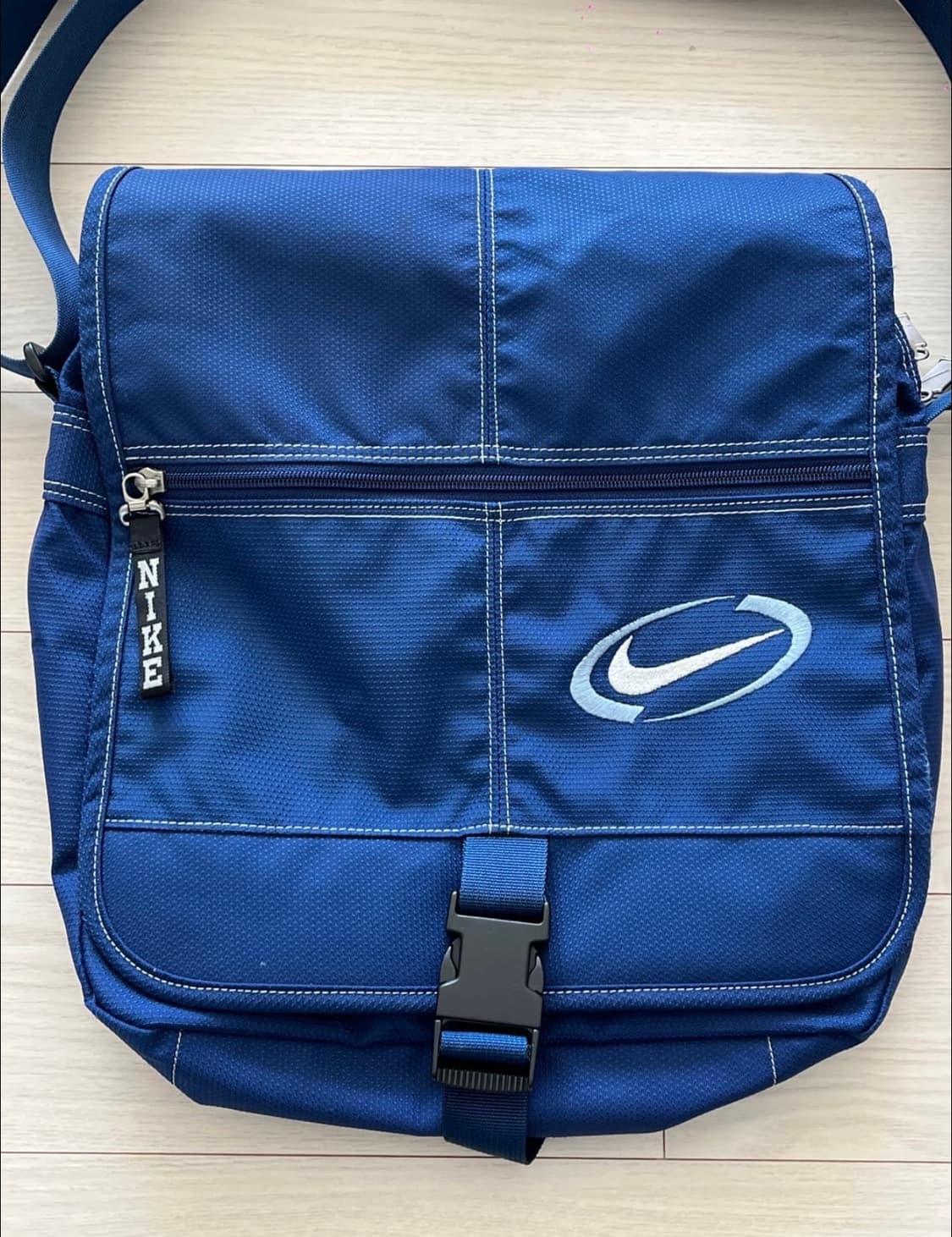 나이키 올드 어글리 90s  메신저백 상품이미지1