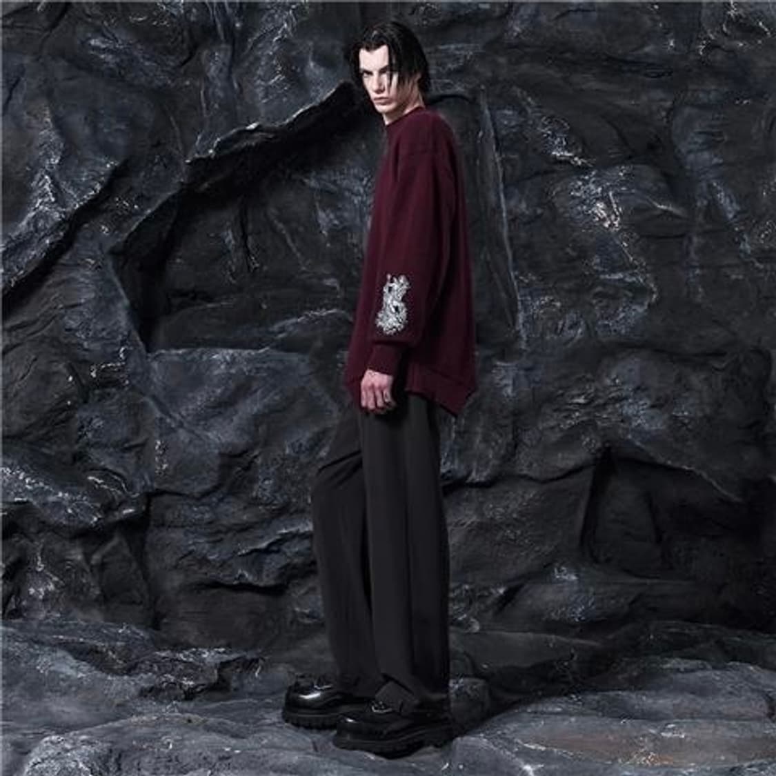 송지오옴므 뉴 아트워크 크루넥 니트 버건디 상품이미지2