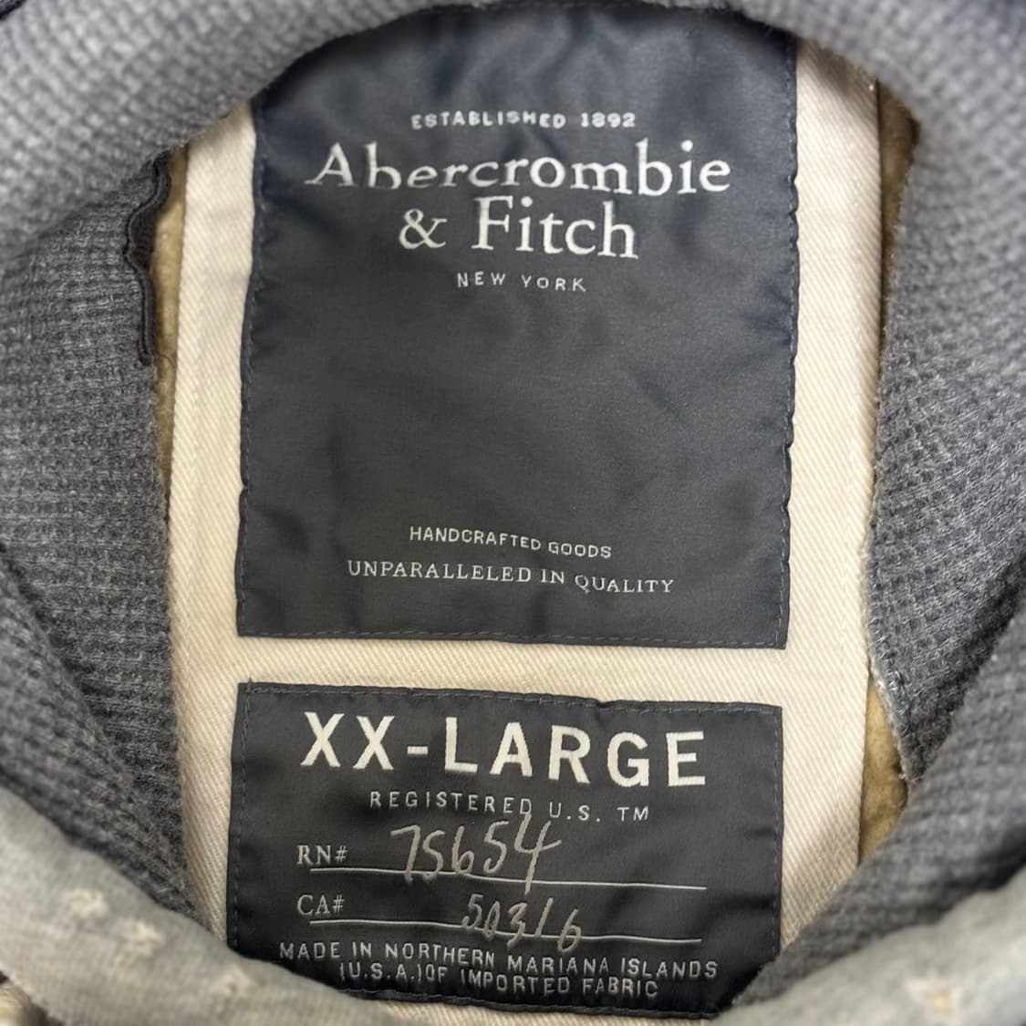 아베크롬비 & 피치 빈티지 아치 로고 데미지 후드 티셔츠 상품이미지4