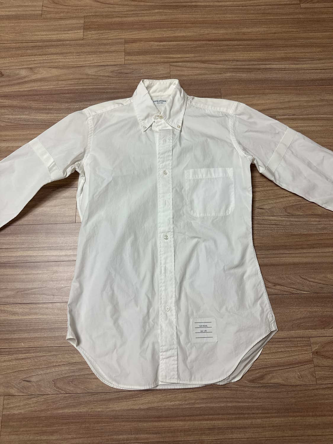 톰브라운 셔츠 상품이미지1