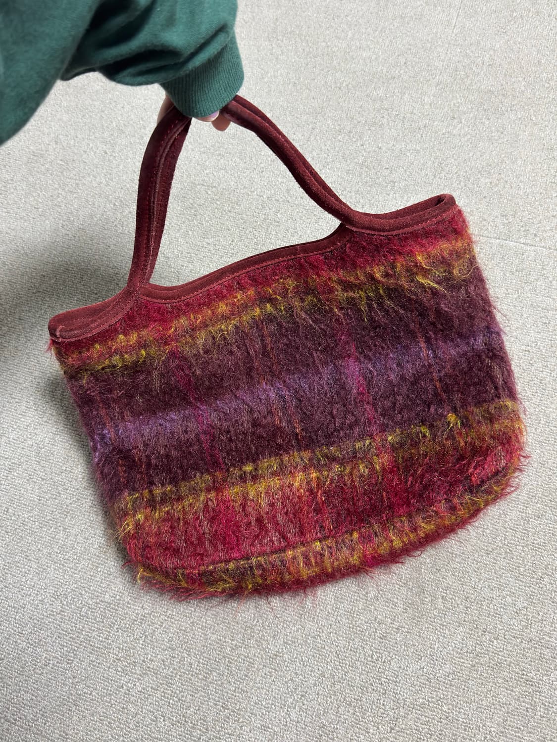 레드 모헤어 스웨이드 토트백 상품이미지4