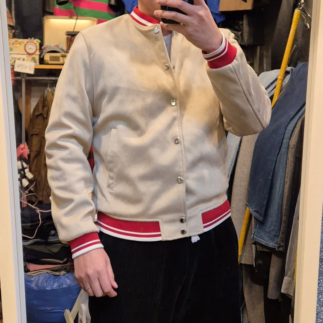 XL(착샷잇음) 베이지 슬림핏 스웨이드 블루종자켓  상품이미지3