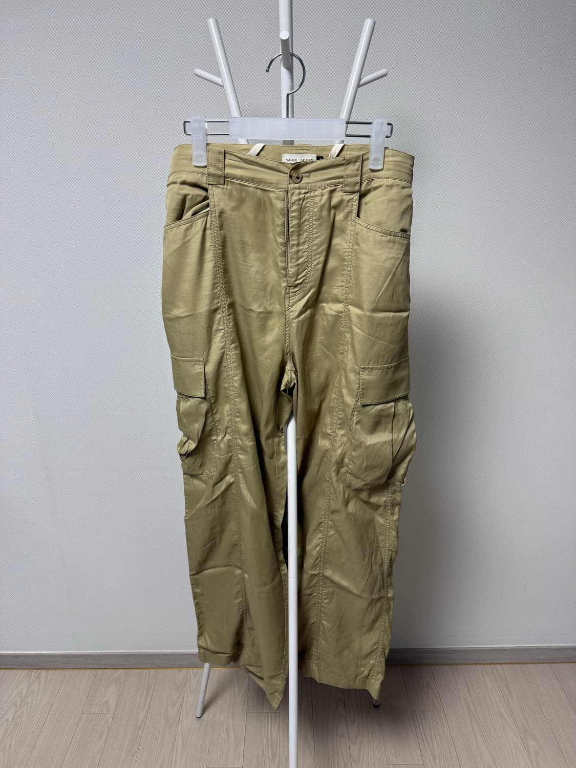 파사드패턴 실키 카고 팬츠 (올리브 베이지 / M) 상품이미지2