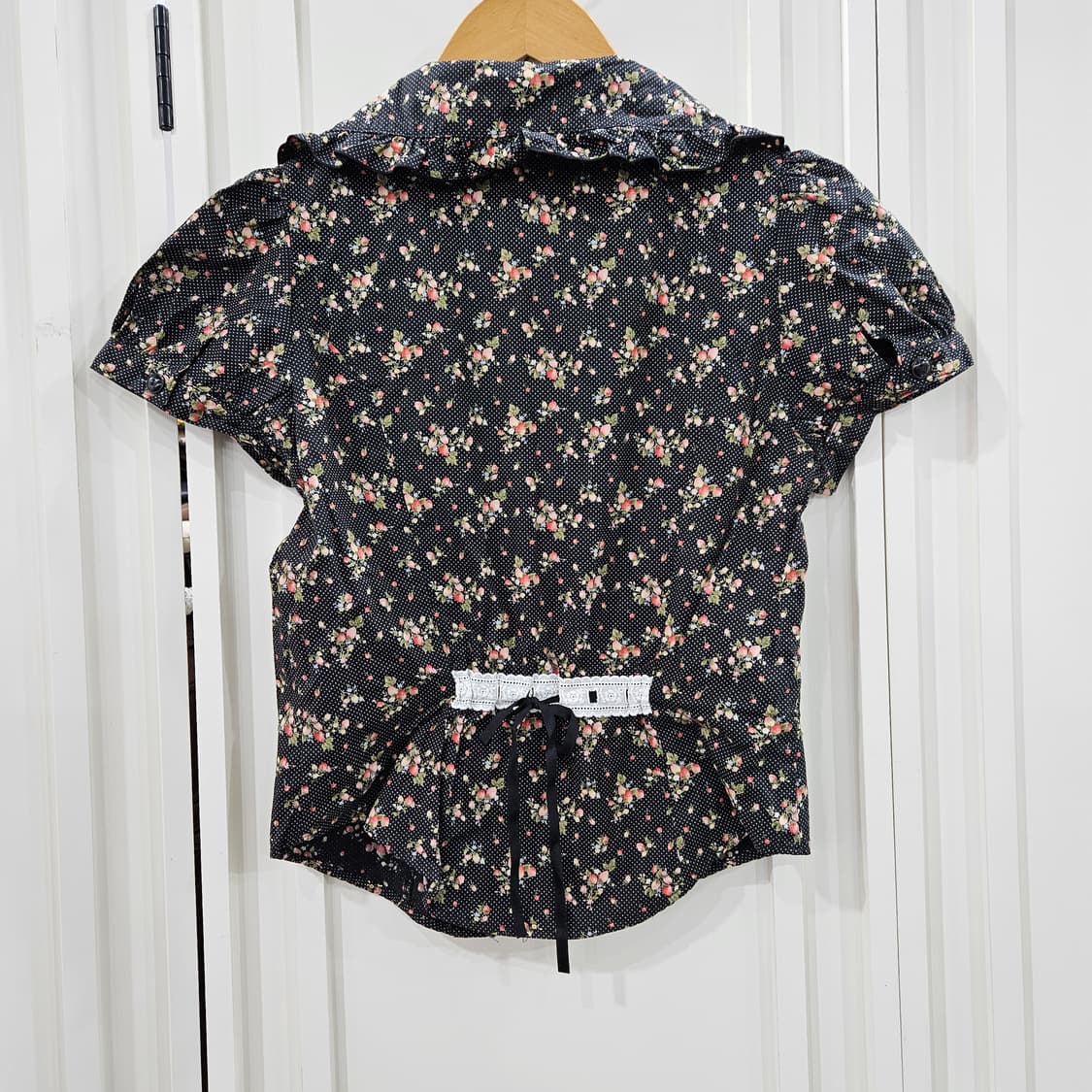 피스나우 플라워 도트 반팔 블라우스 상품이미지5