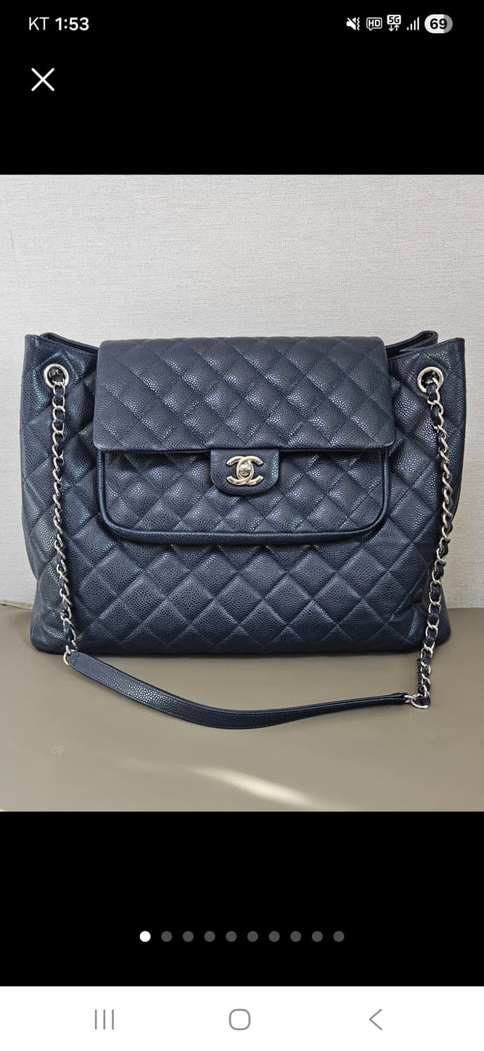 샤넬 캐비어 플랩백 네이비 은장(정품)
 상품이미지1